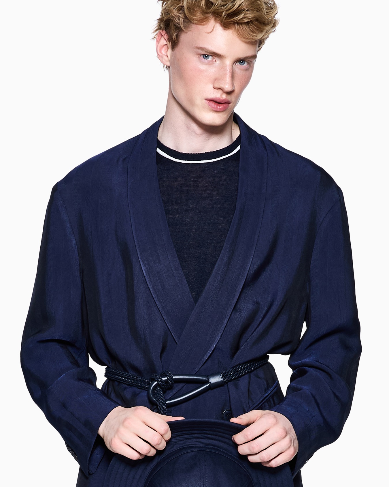 Abito in viscosa con motivo chevron Slide 4