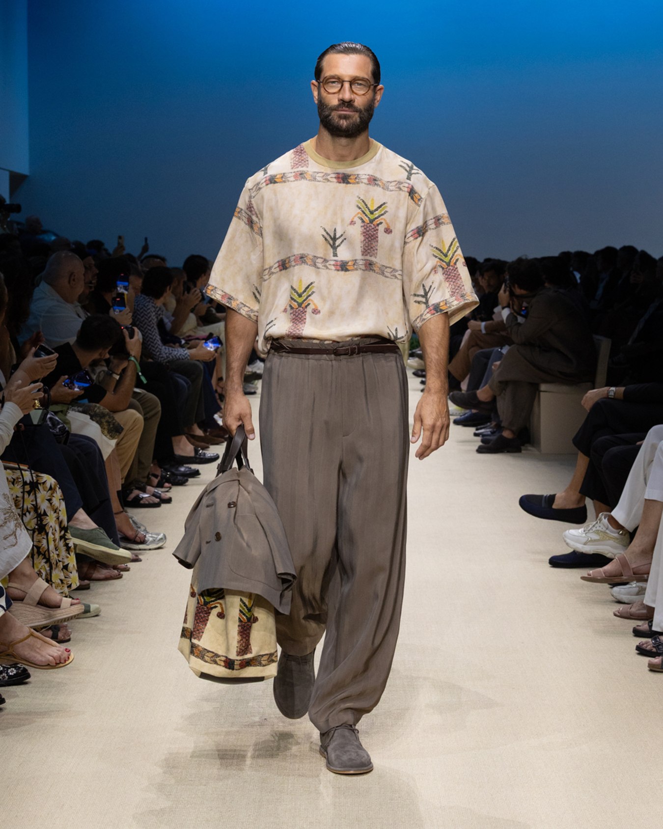 Tシャツ シルク プリント スライドする 6