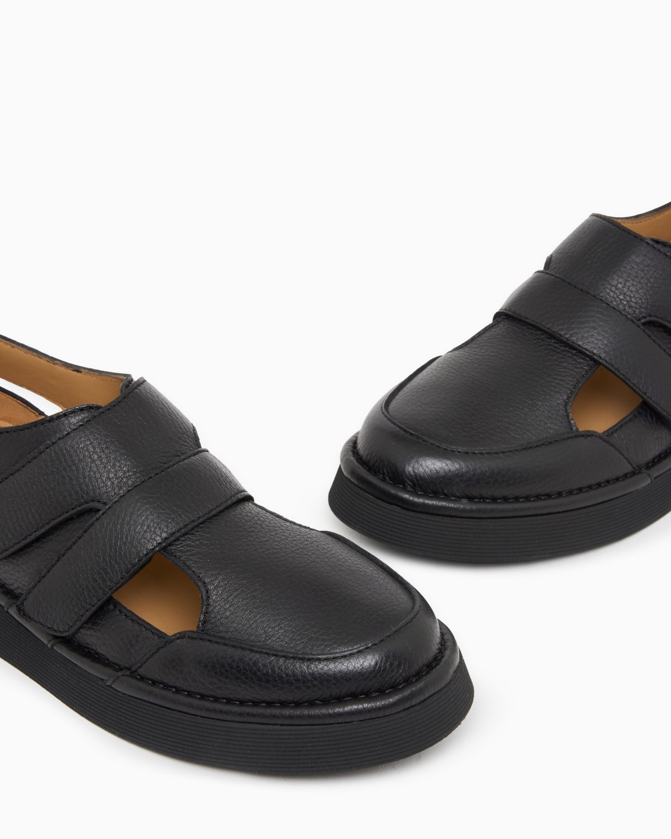 Leather sandals with cut-outs Slide 4