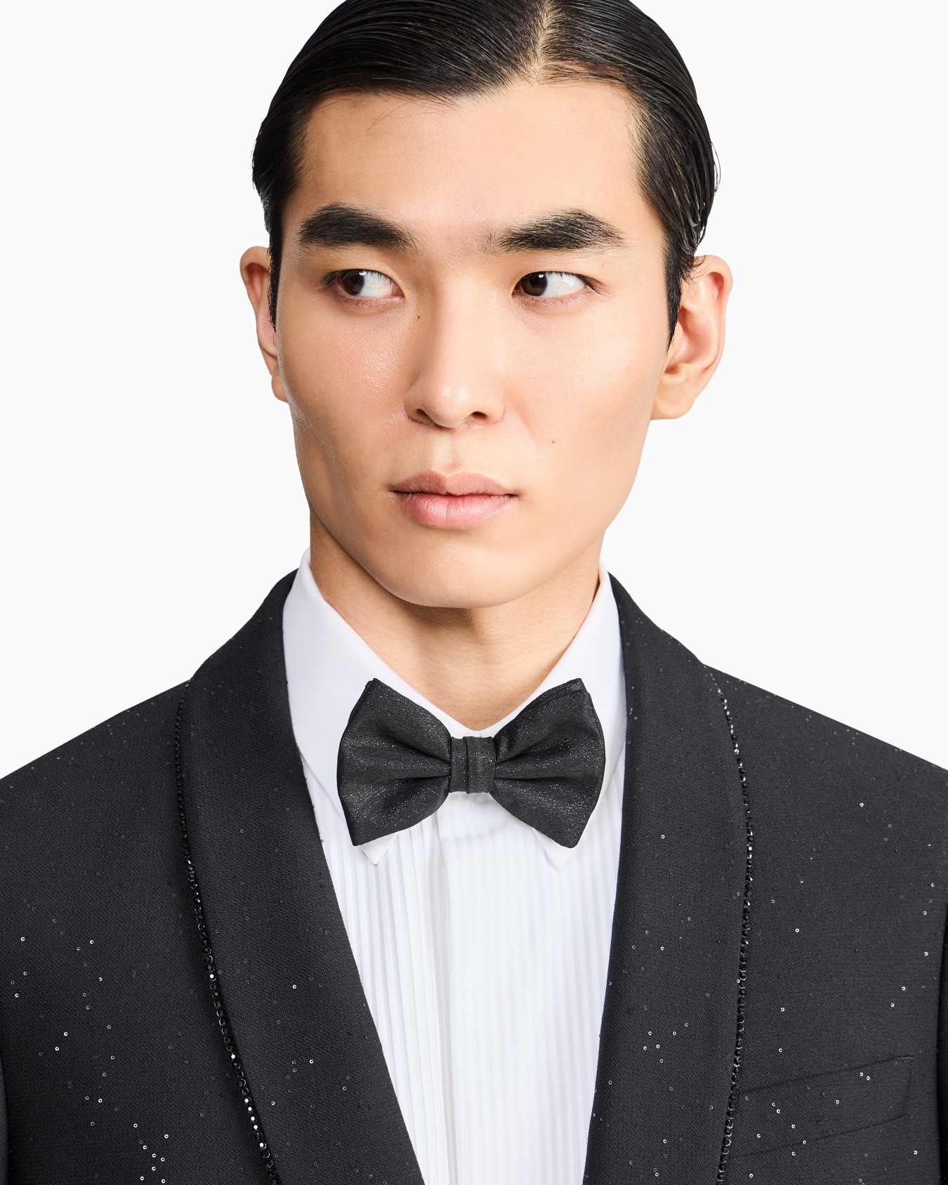 Cotton tuxedo shirt with pleated detail Slide 4