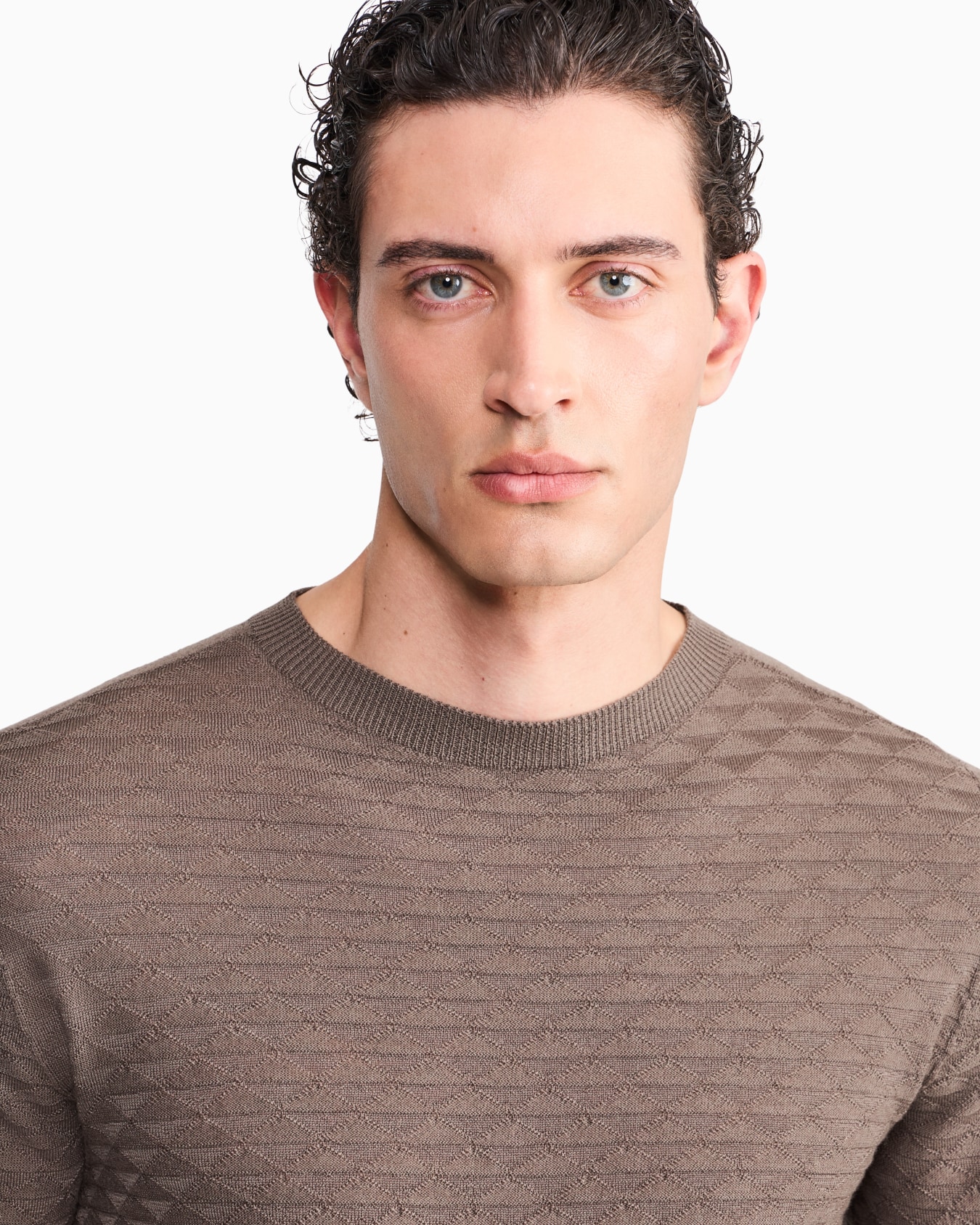 Sweater with regular fit in virgin wool with triangle weave Slide 6