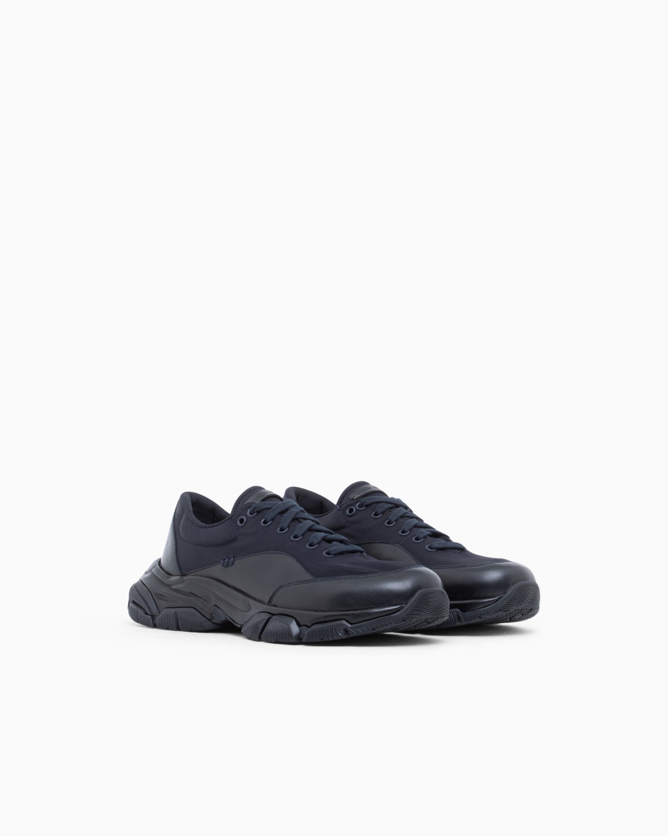 Sneaker in nylon and leather with rubber sole Slide 1