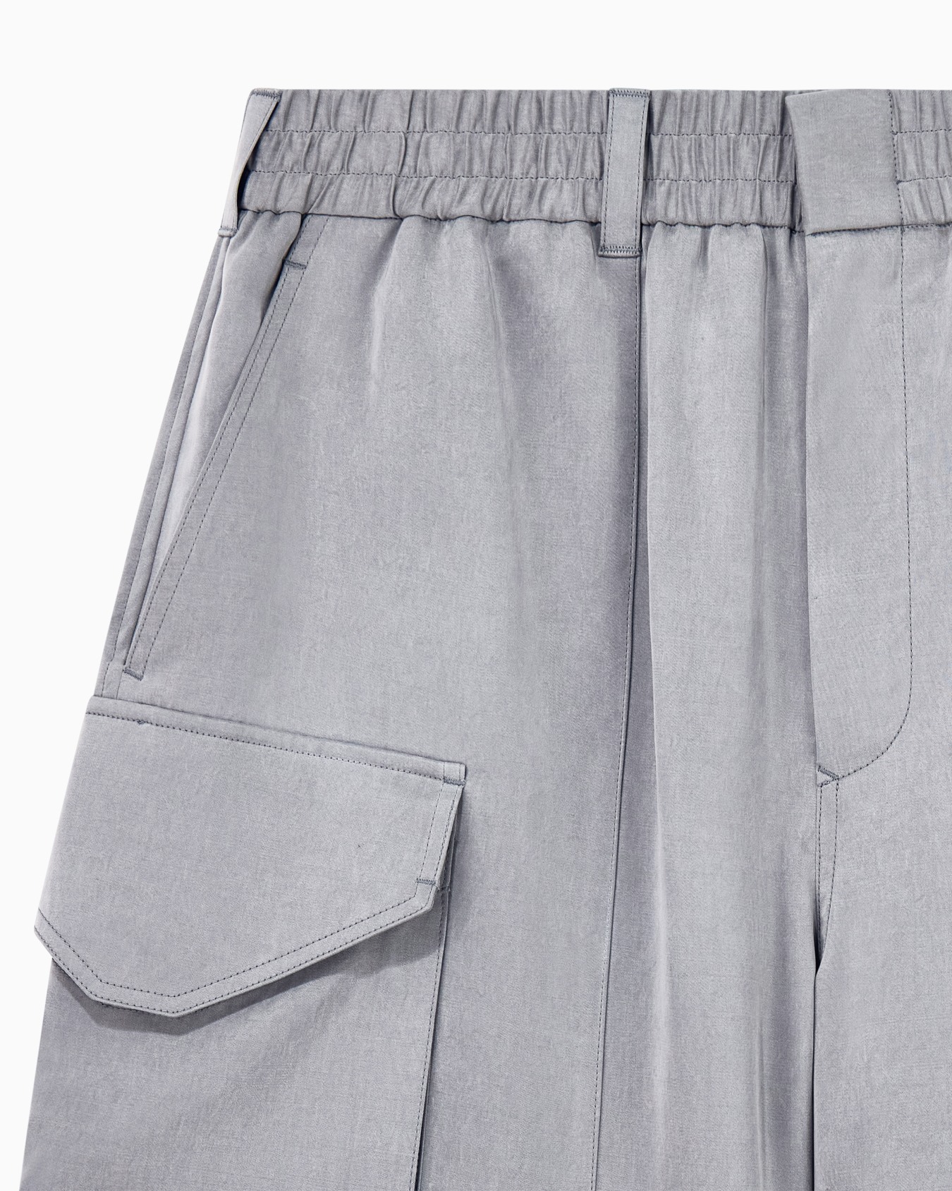 Bermuda oversized shorts in washed lyocell poplin Slide 3