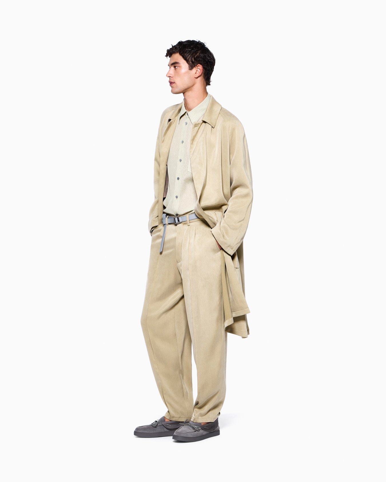 Bundfaltenhose aus Lyocell-Popeline mit geradem Bein Folie 1