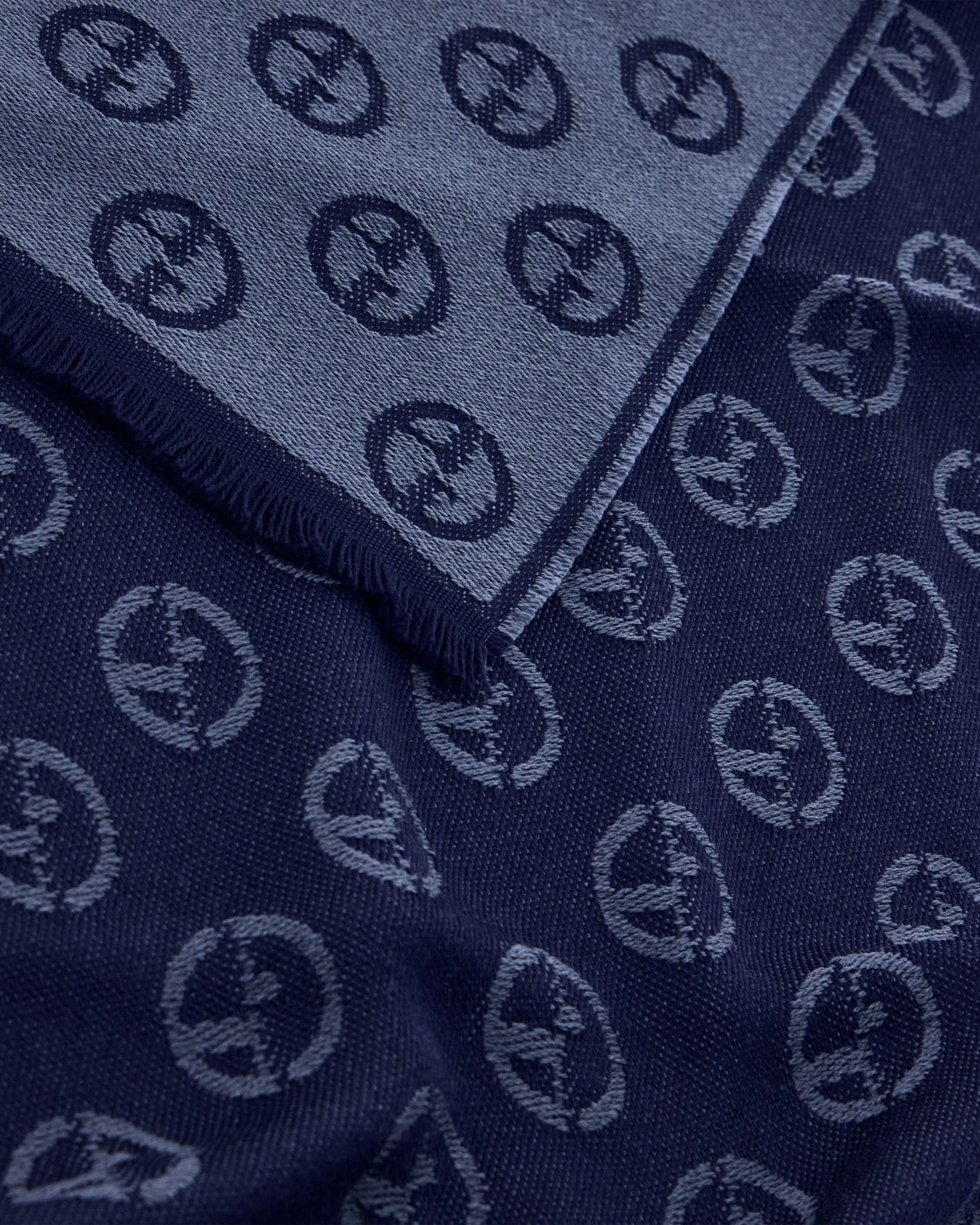 Stole in virgin wool with logo Slide 1