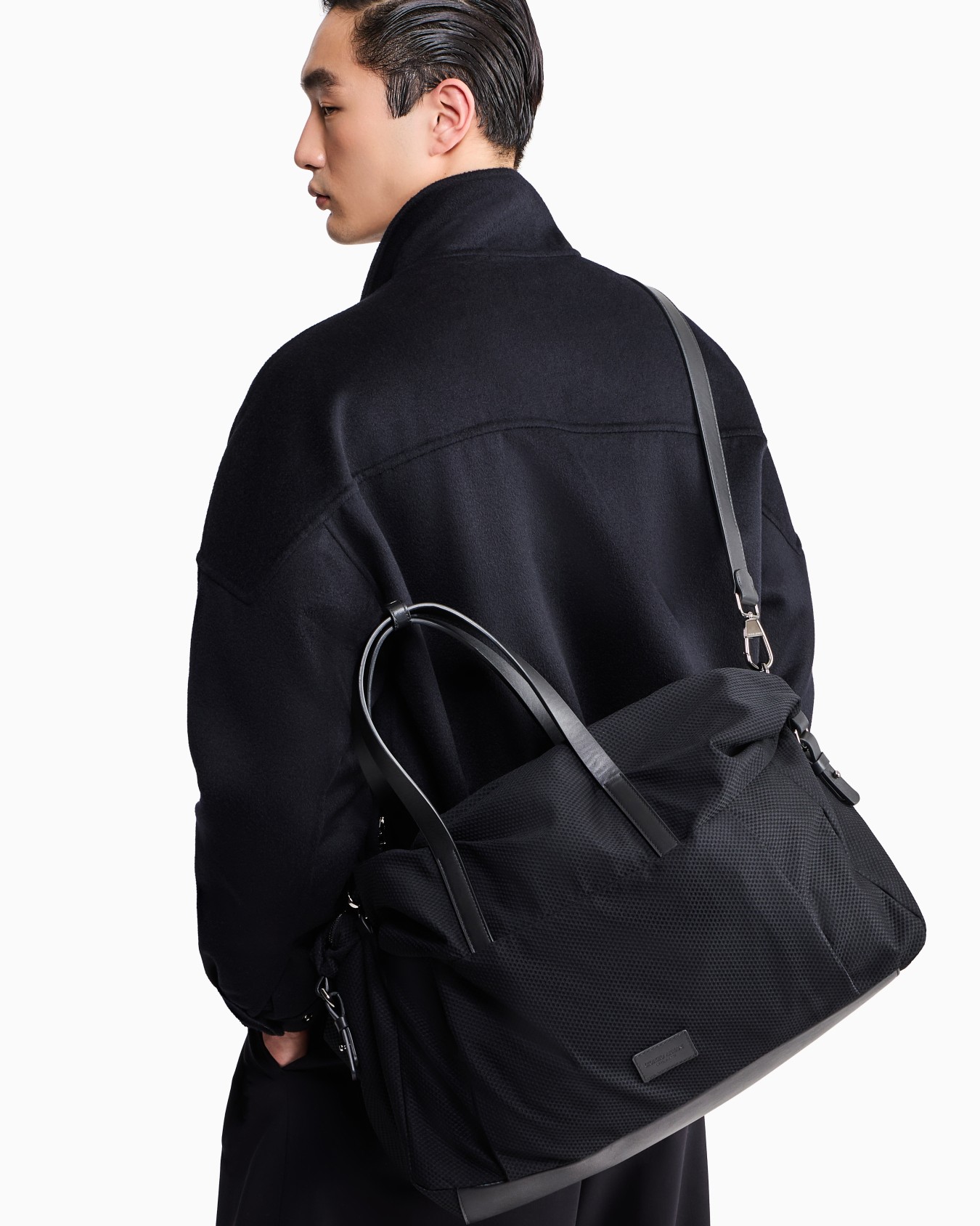 Holdall Weekender in mesh and leather Slide 6