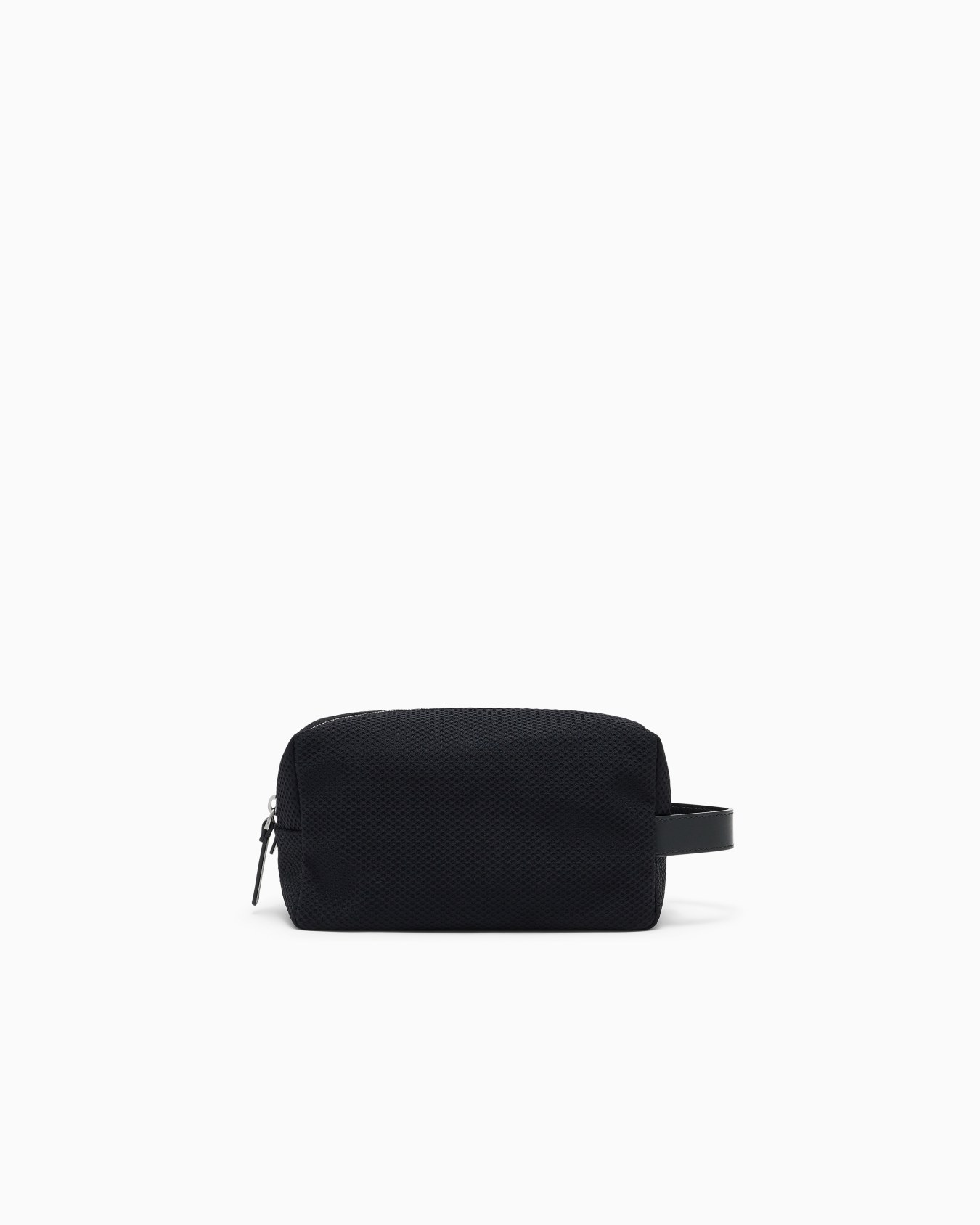 Beauty case in mesh and leather Slide 1