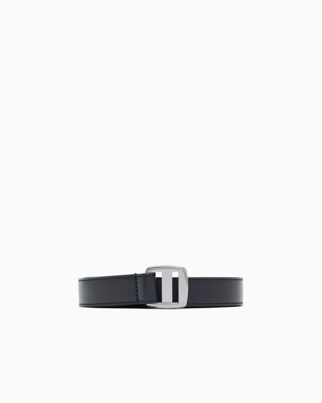 Ceinture en cuir lisse avec double passant métallique Diapositive 0