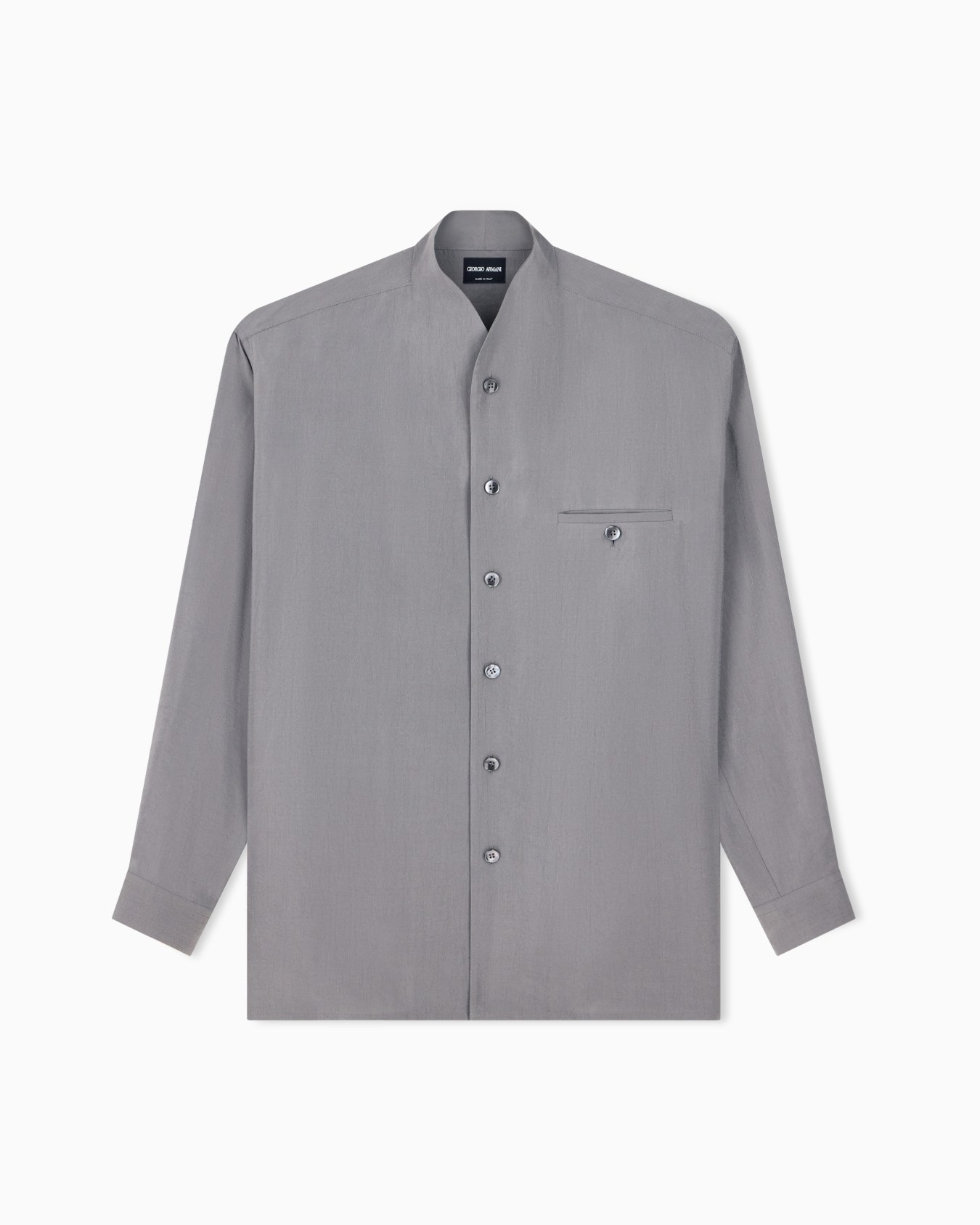 Chemise en mélange de soie lavée avec petit col en V Diapositive 0