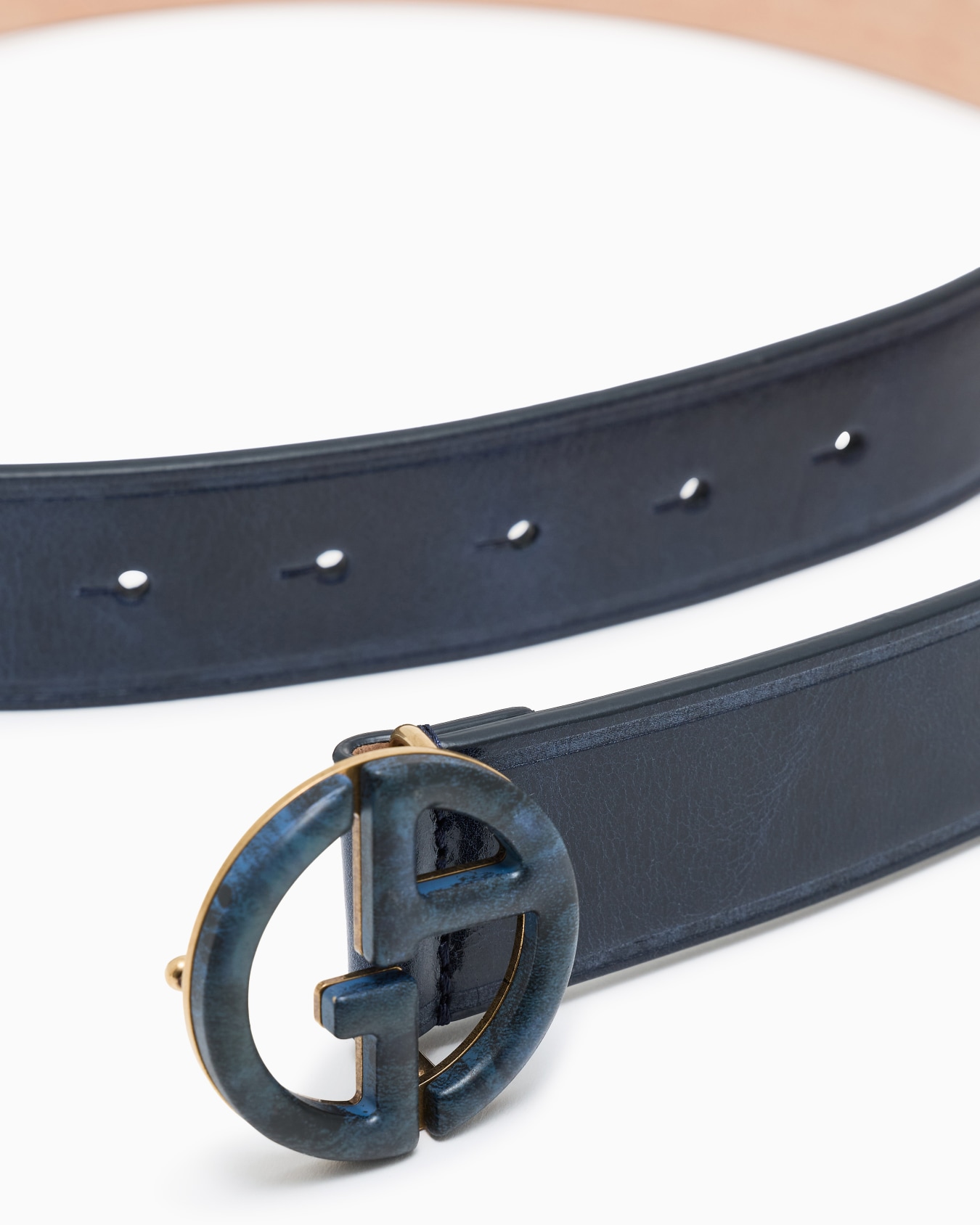 Cintura in pelle liscia con placca e logo Slide 1