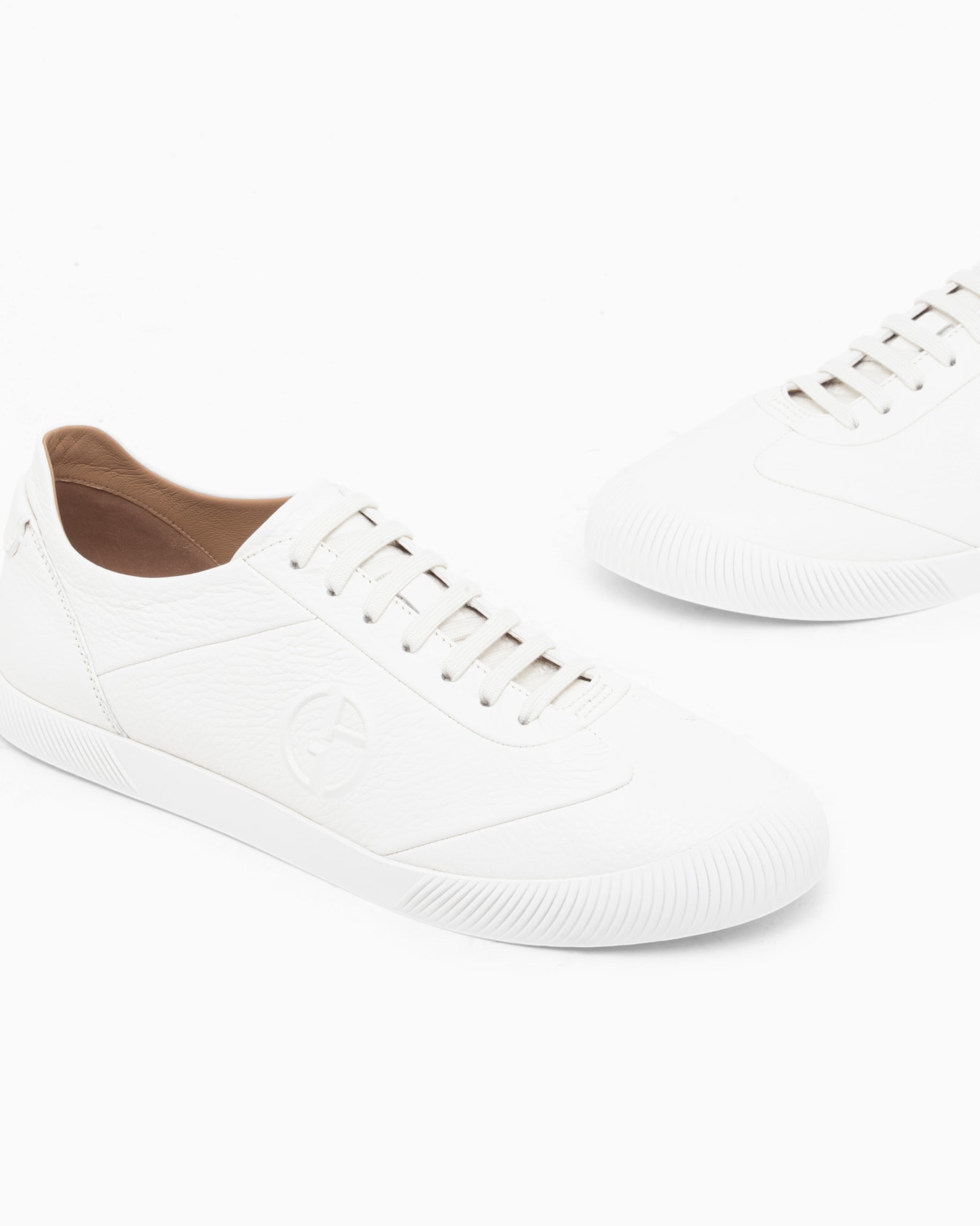 Sneaker in leather with a rubber sole Slide 4