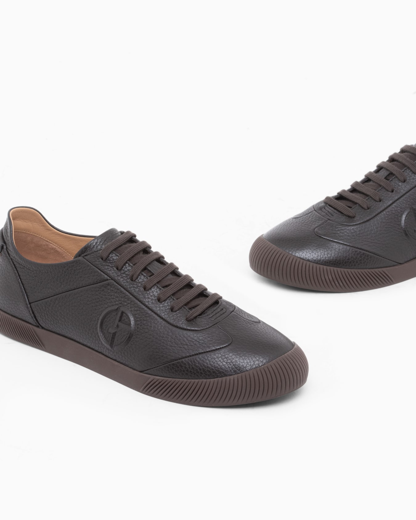 Sneaker in leather with a rubber sole Slide 4