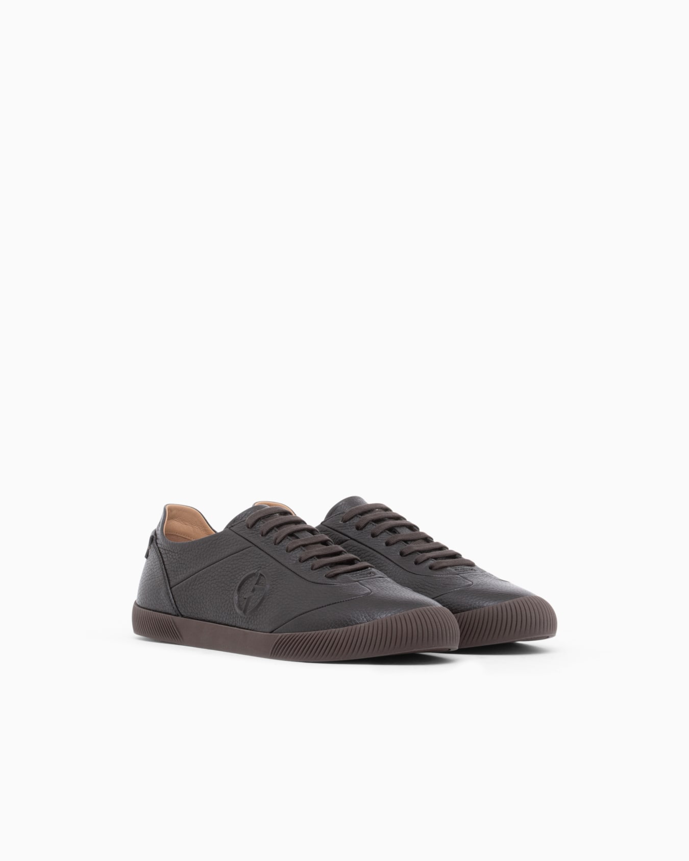 Sneaker in leather with a rubber sole Slide 1