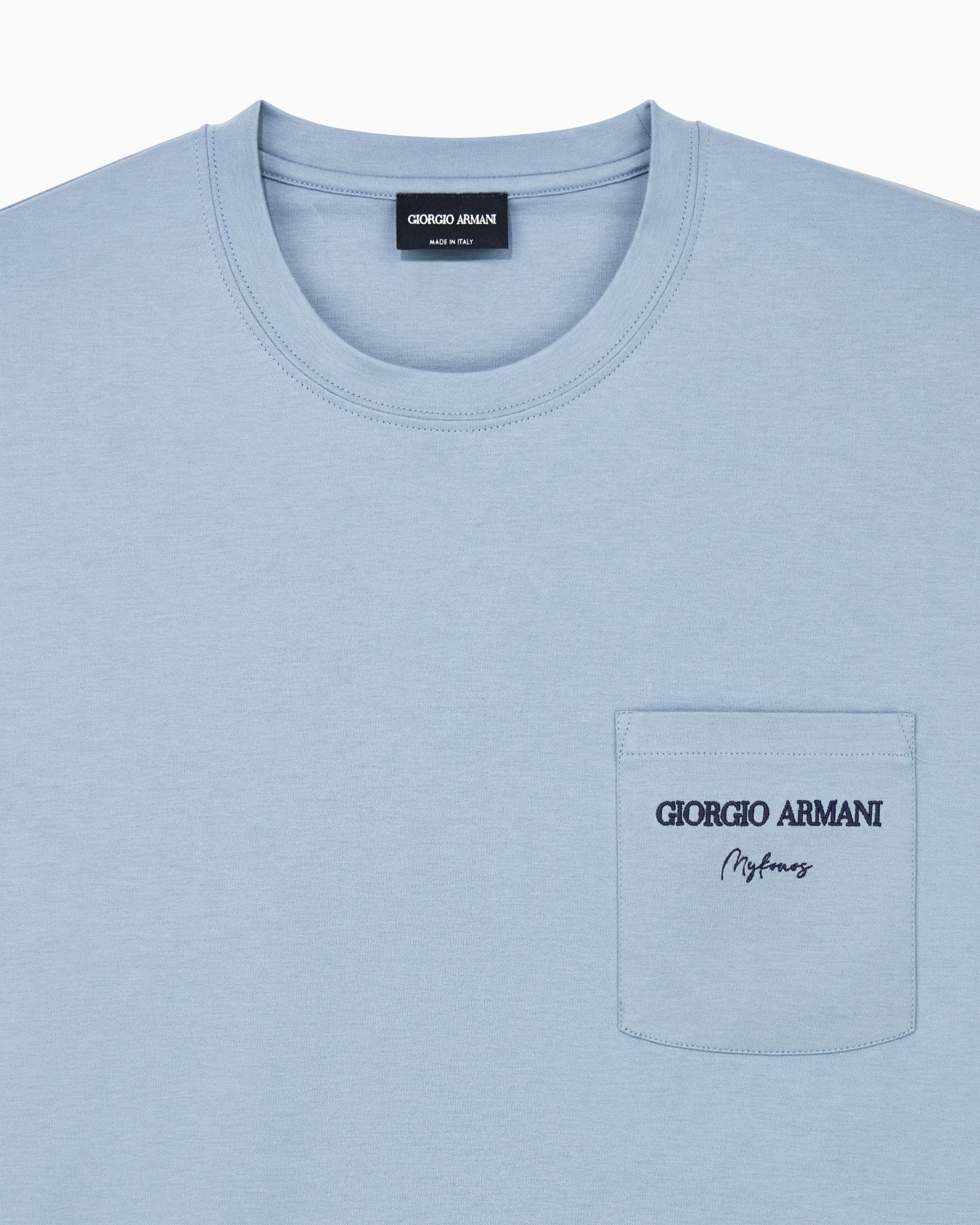 Cotton interlock jersey T-shirt with print on the back Slide 4