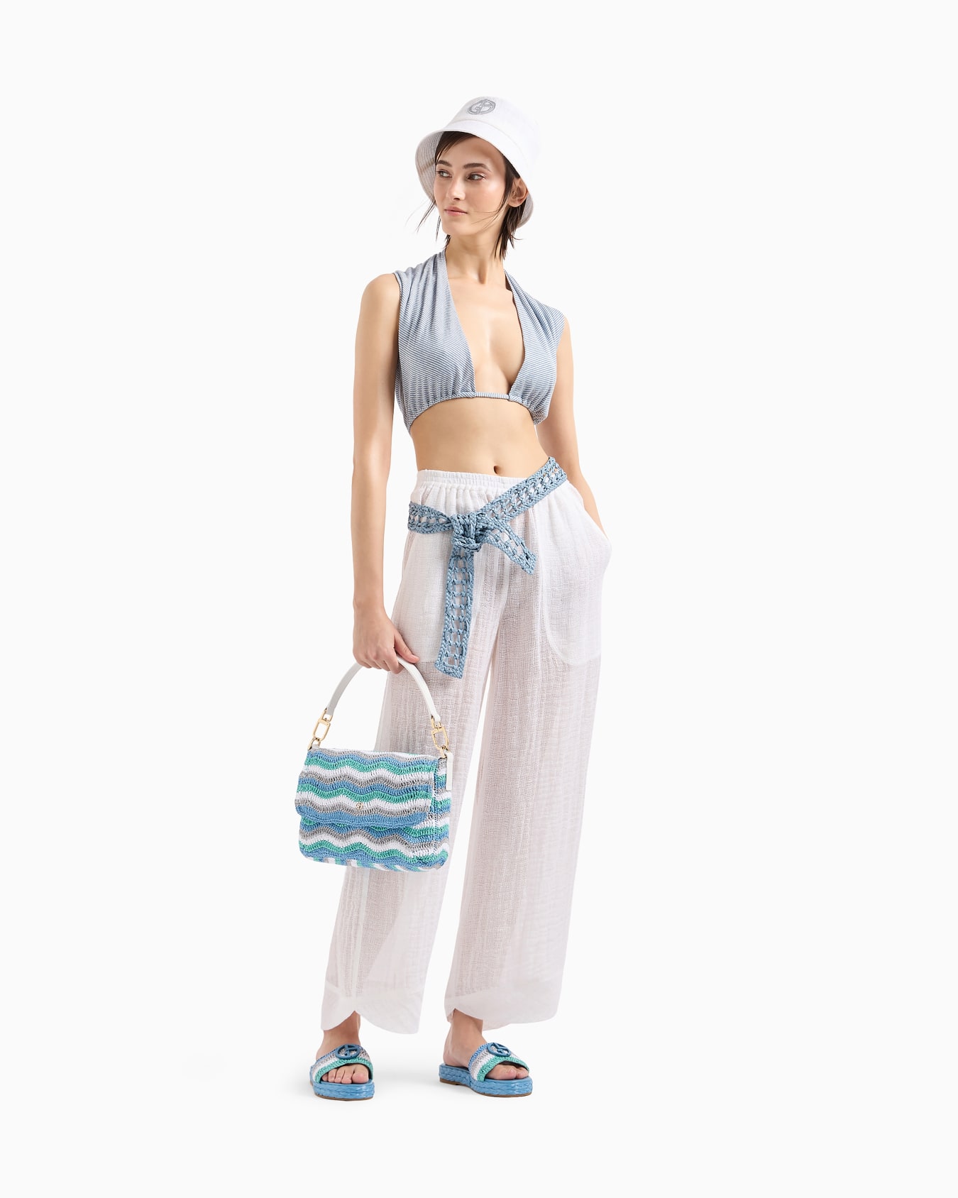 La Prima Soft small baguette bag in woven fabric and leather Slide 6