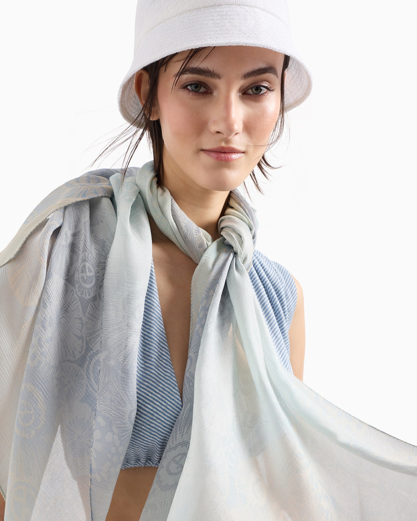 Printed silk stole Slide 2
