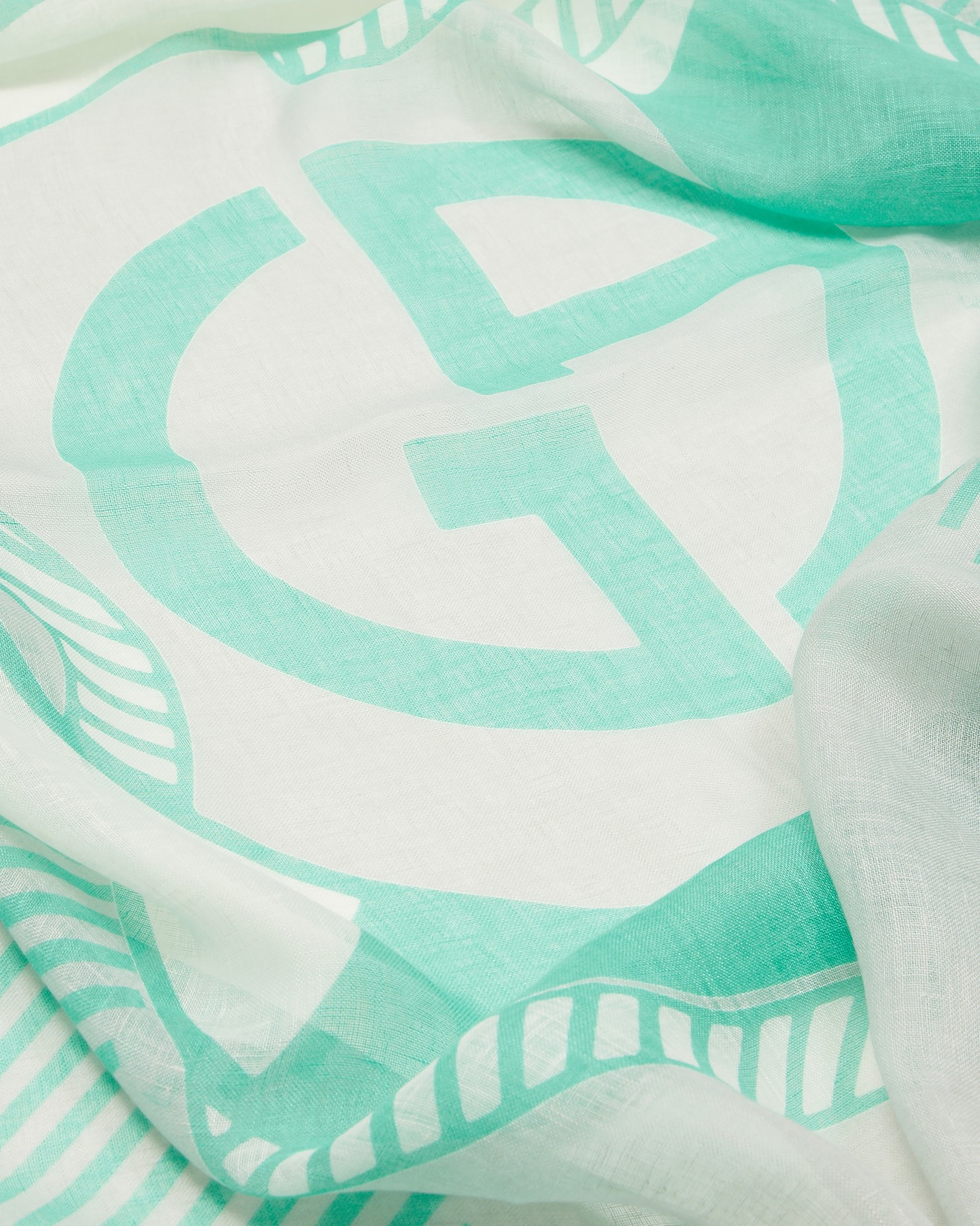 Printed linen stole Slide 1