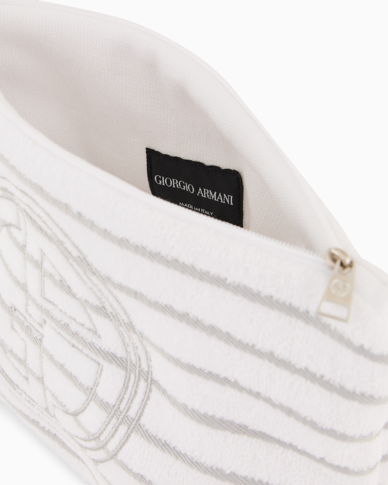 Cotton terry clutch bag Slide 3