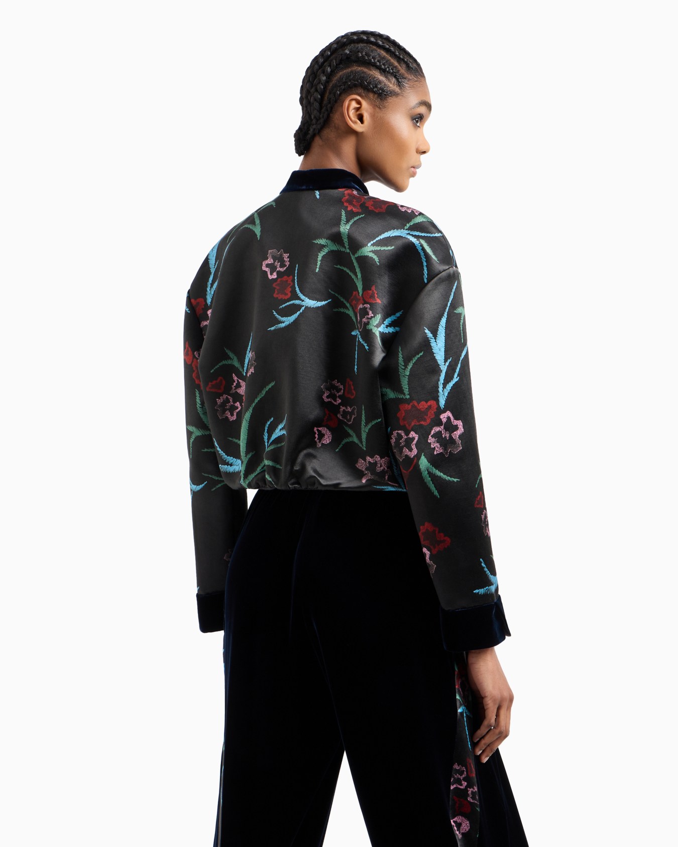 Kurze Jacke aus Samt mit Blumen-Print Folie 3