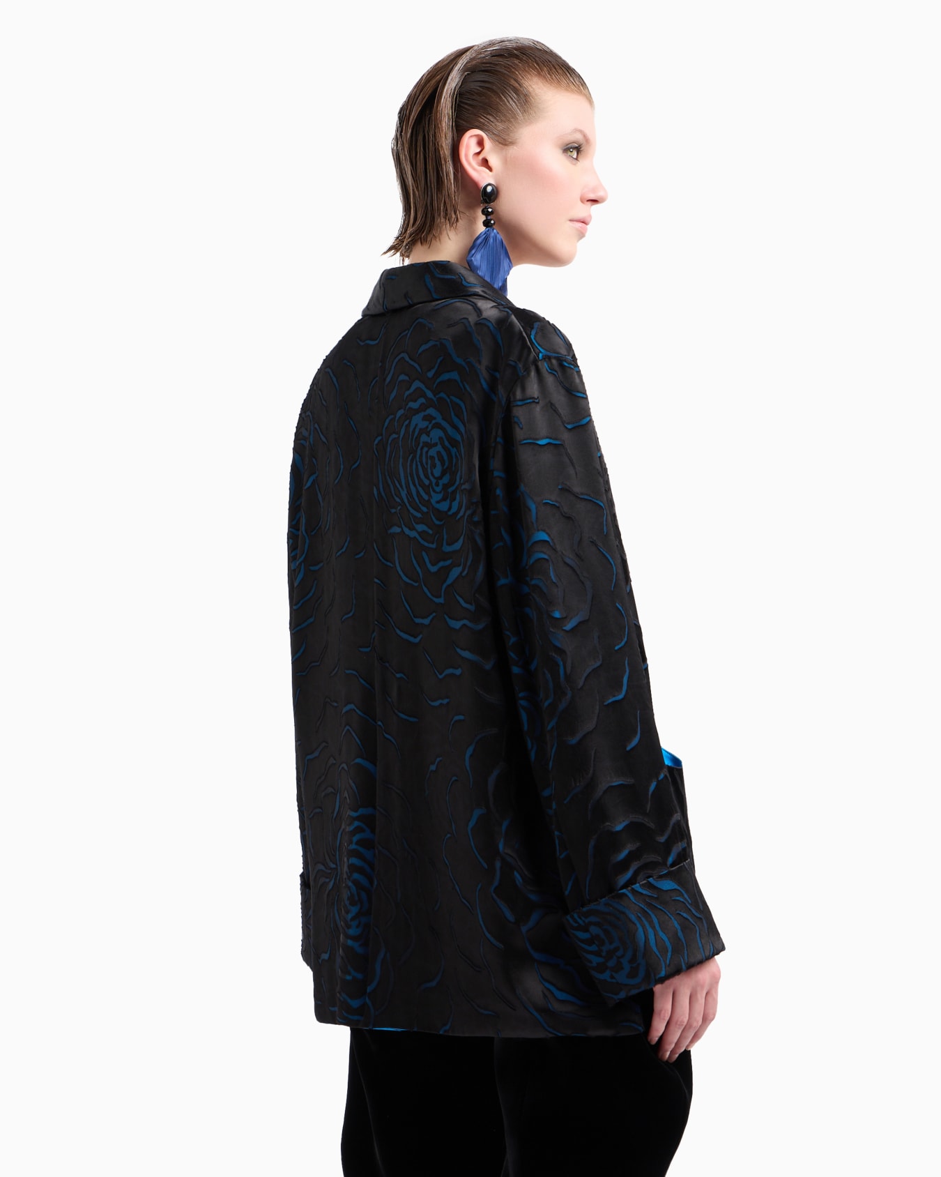 Viscose and silk devoré pea coat jacket Slide 2
