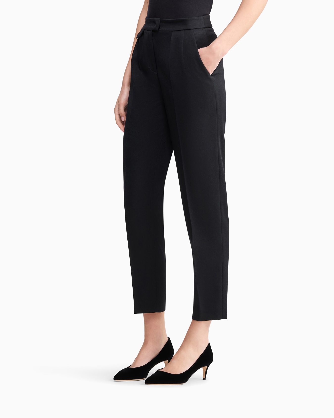 Straight trousers in virgin wool Slide 4