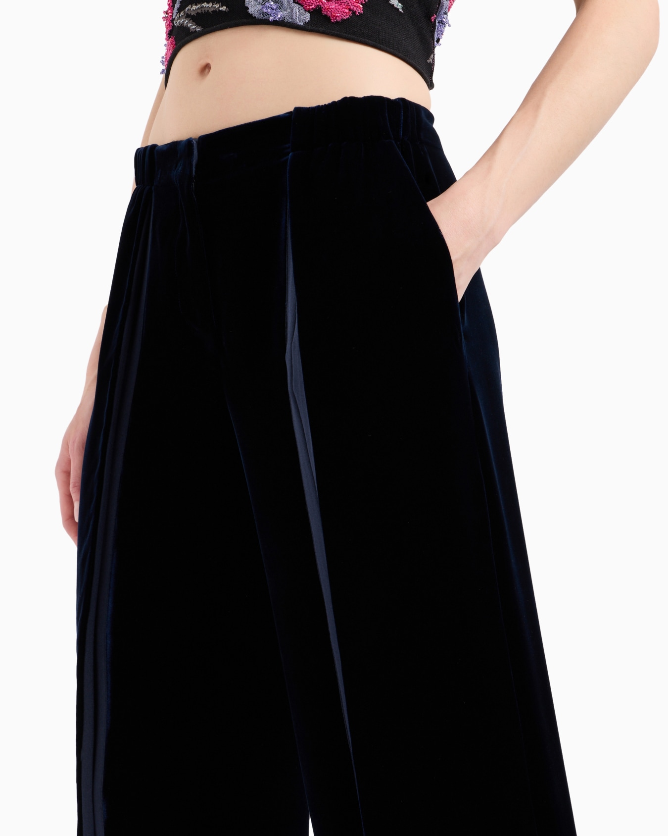Weiche Samthose Folie 5