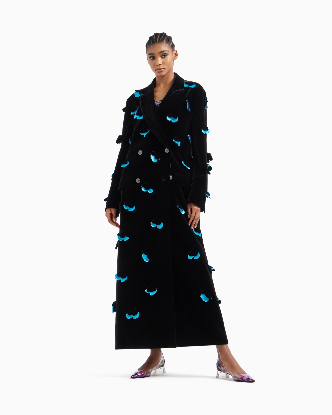 Cappotto lungo monopetto in velluto con fiori applicati Slide 4