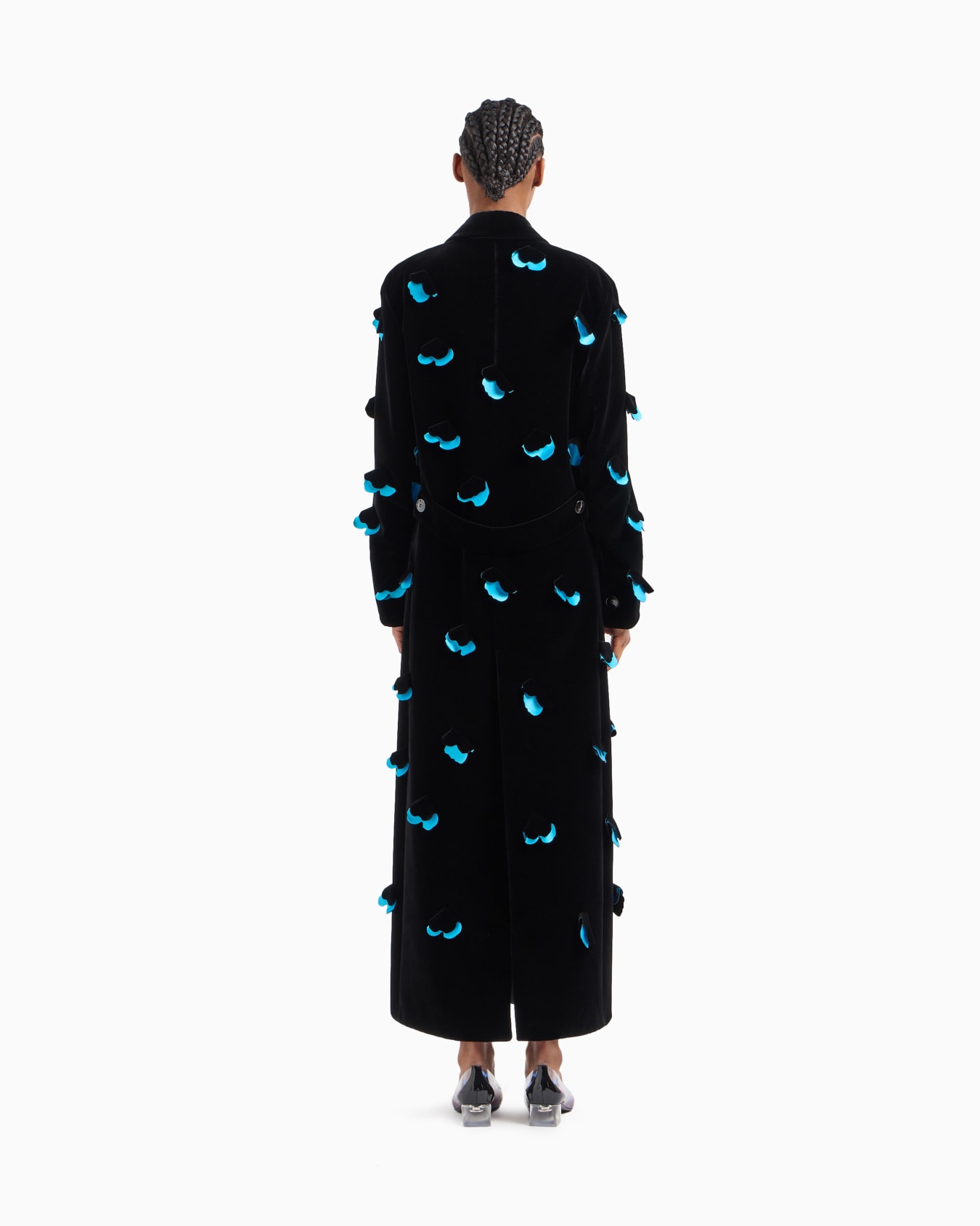 Cappotto lungo monopetto in velluto con fiori applicati Slide 3
