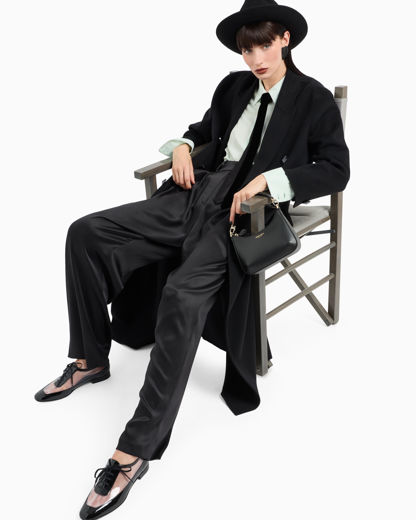 Double-breasted long coat in double cashmere Slide 6