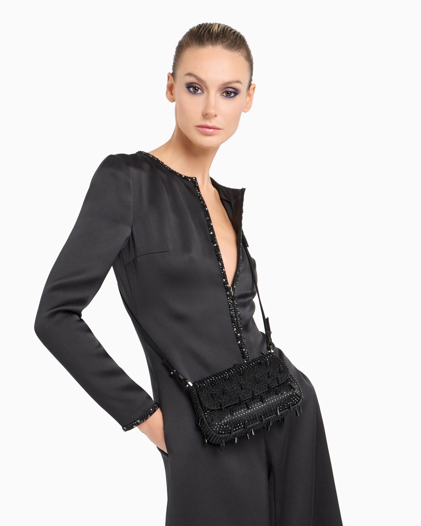 La Prima Soft mini satin handbag with rhinestone and bead embroidery Diapositiva 6
