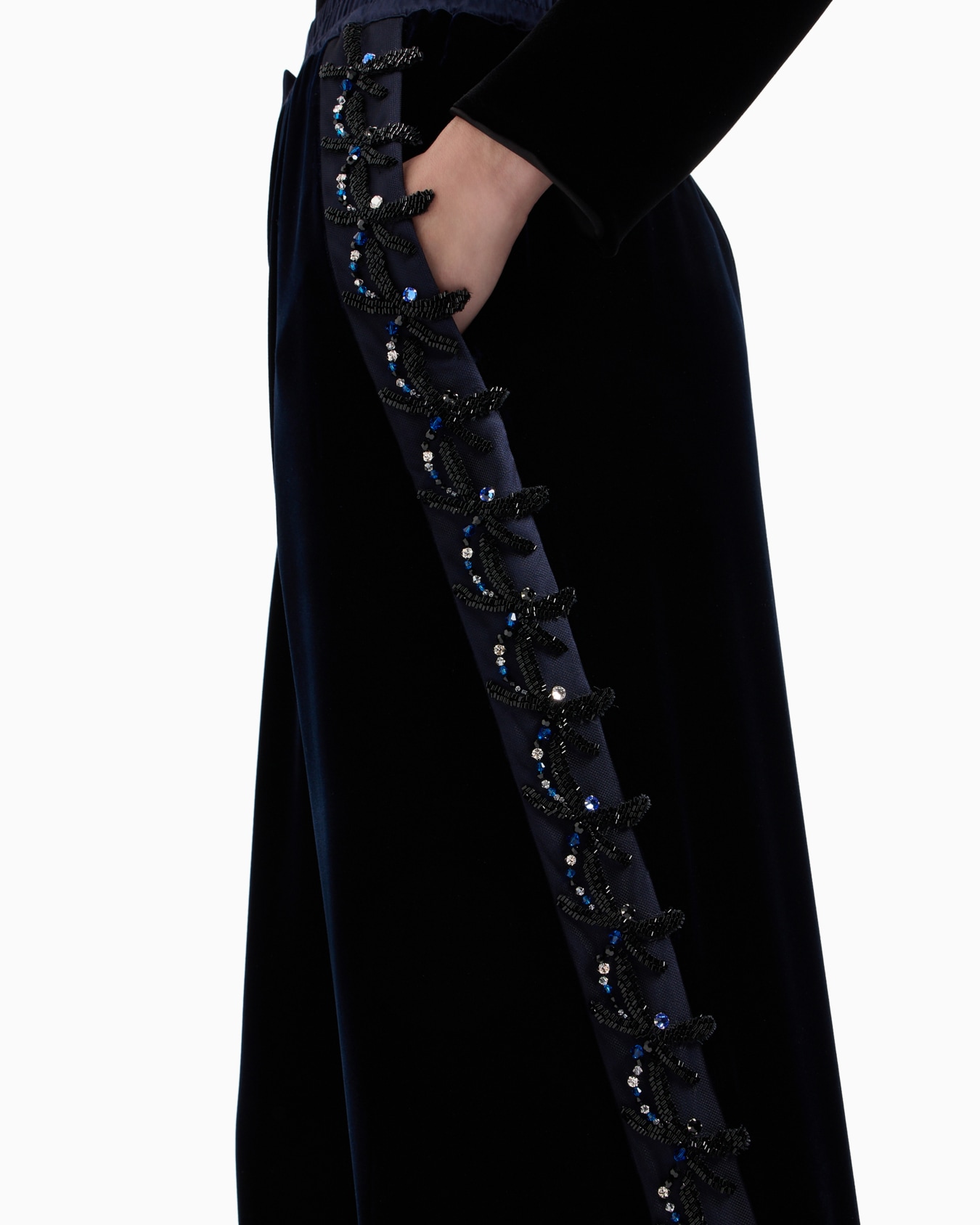 Velvet trousers with dragonfly embroidery Slide 5