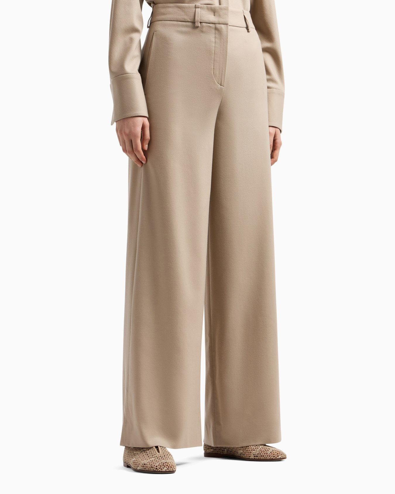 Straight-cut flowing wool trousers Slide 3