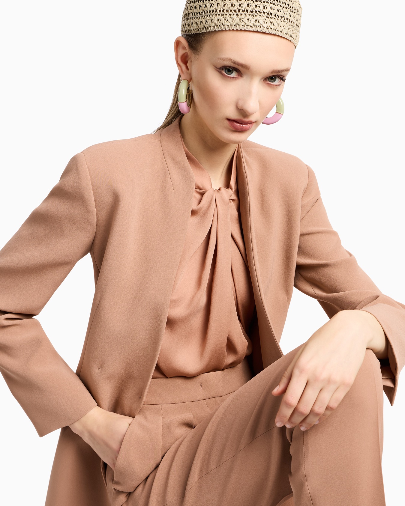 Silk cady trousers with pleats Slide 5
