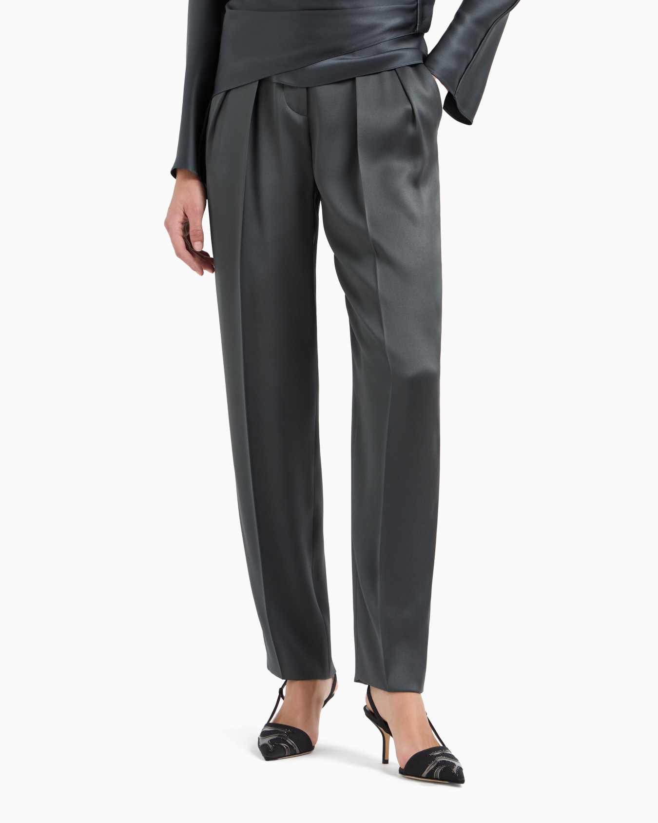 Double-sided silk-satin two-pleat trousers Slide 3