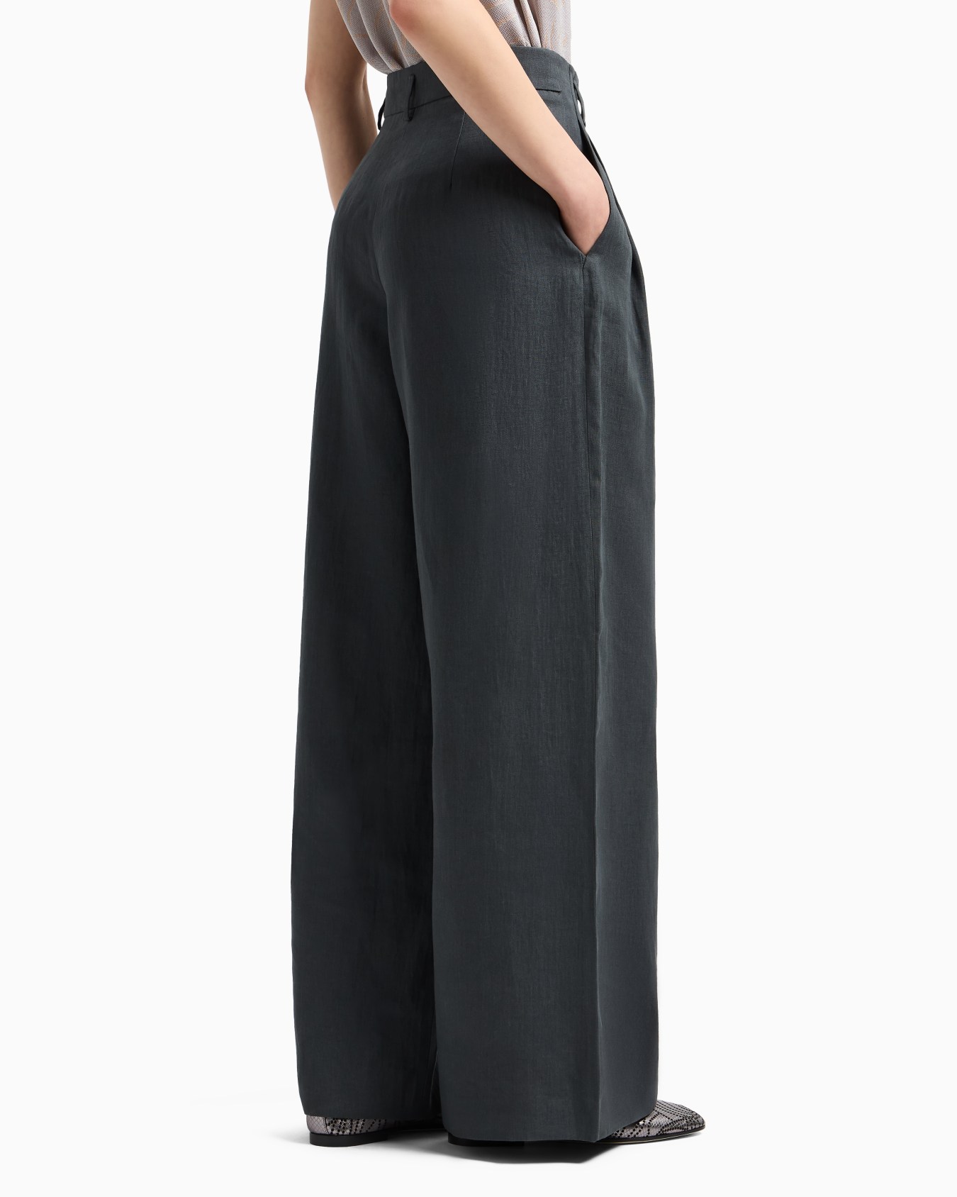 Pantalones anchos de lino Diapositiva 2
