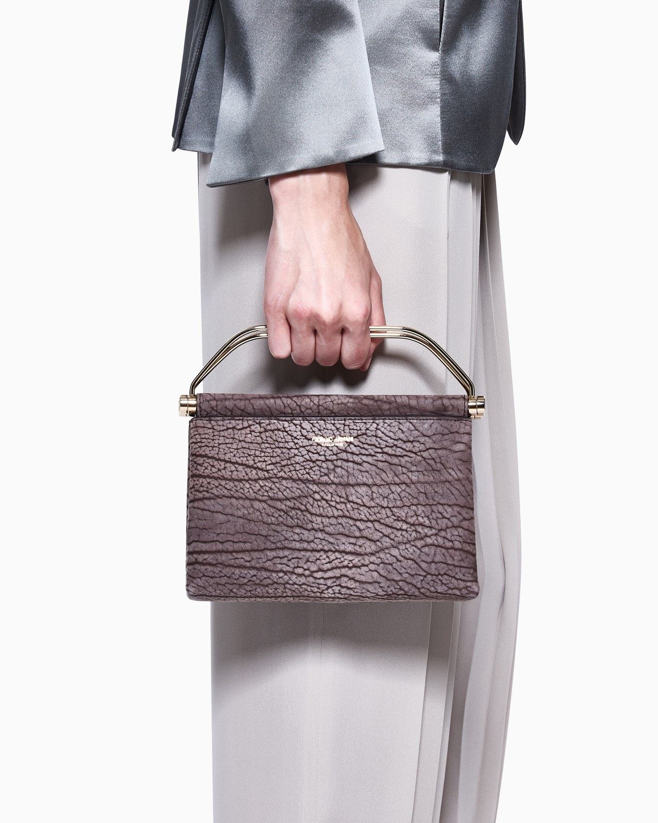 Small handbag in printed nubuck Slide 5