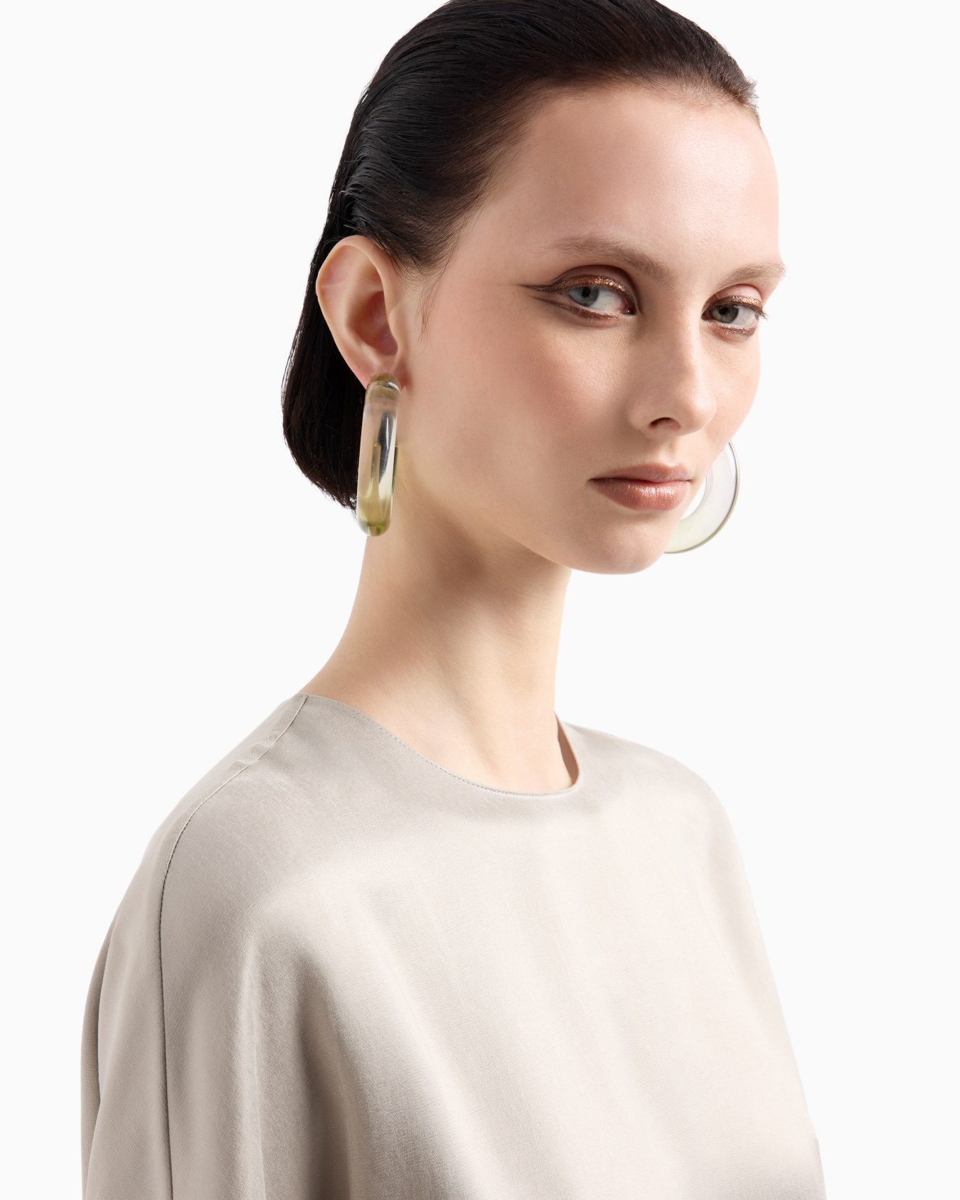 Cupro and viscose crew-neck blouse Slide 3