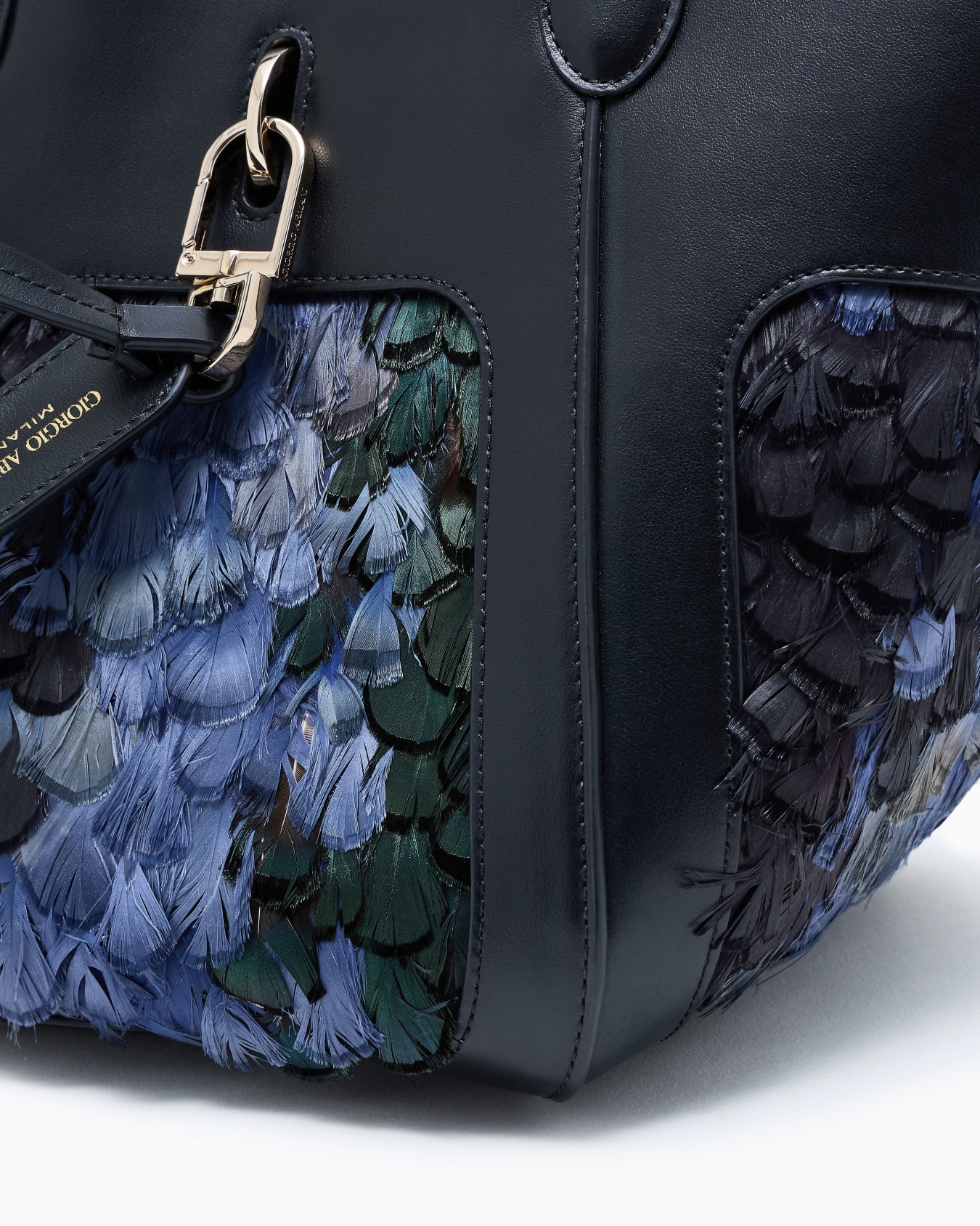 Petit sac à main en cuir lisse et plumes Diapositive 4