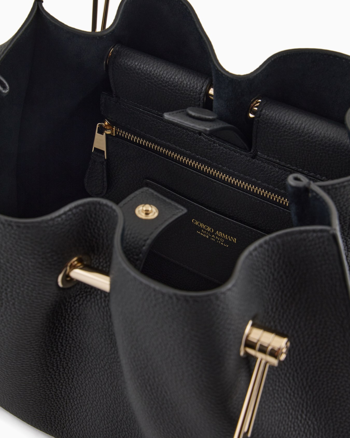 Small shopper bag in pebbled leather Slide 3