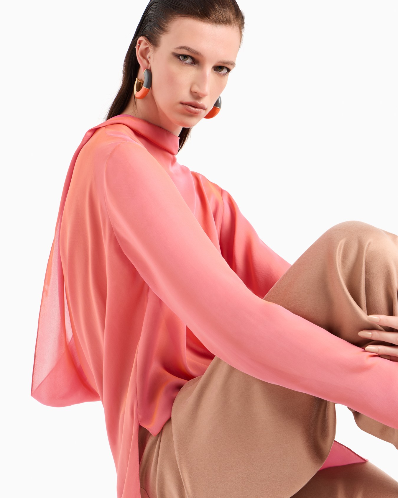 Two-tone silk chiffon long shirt Slide 6
