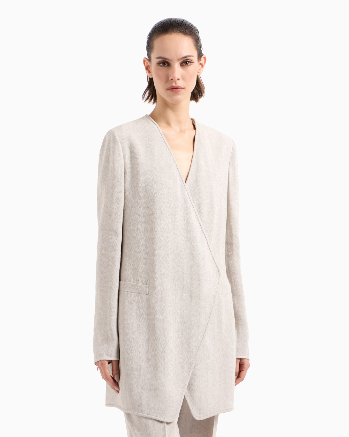 Long single-breasted jacket in armure viscose crêpe Slide 4