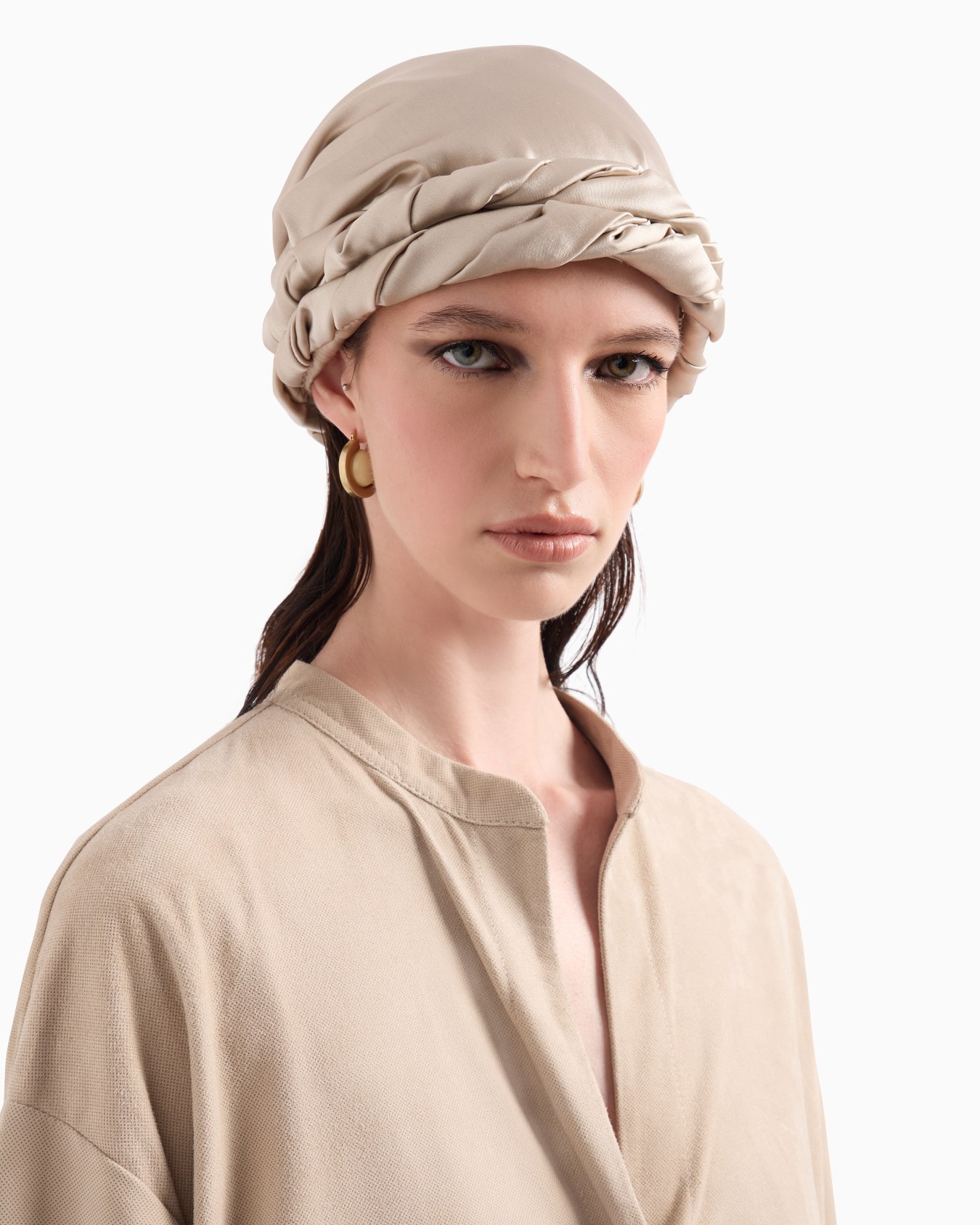 Silk satin hat Slide 2