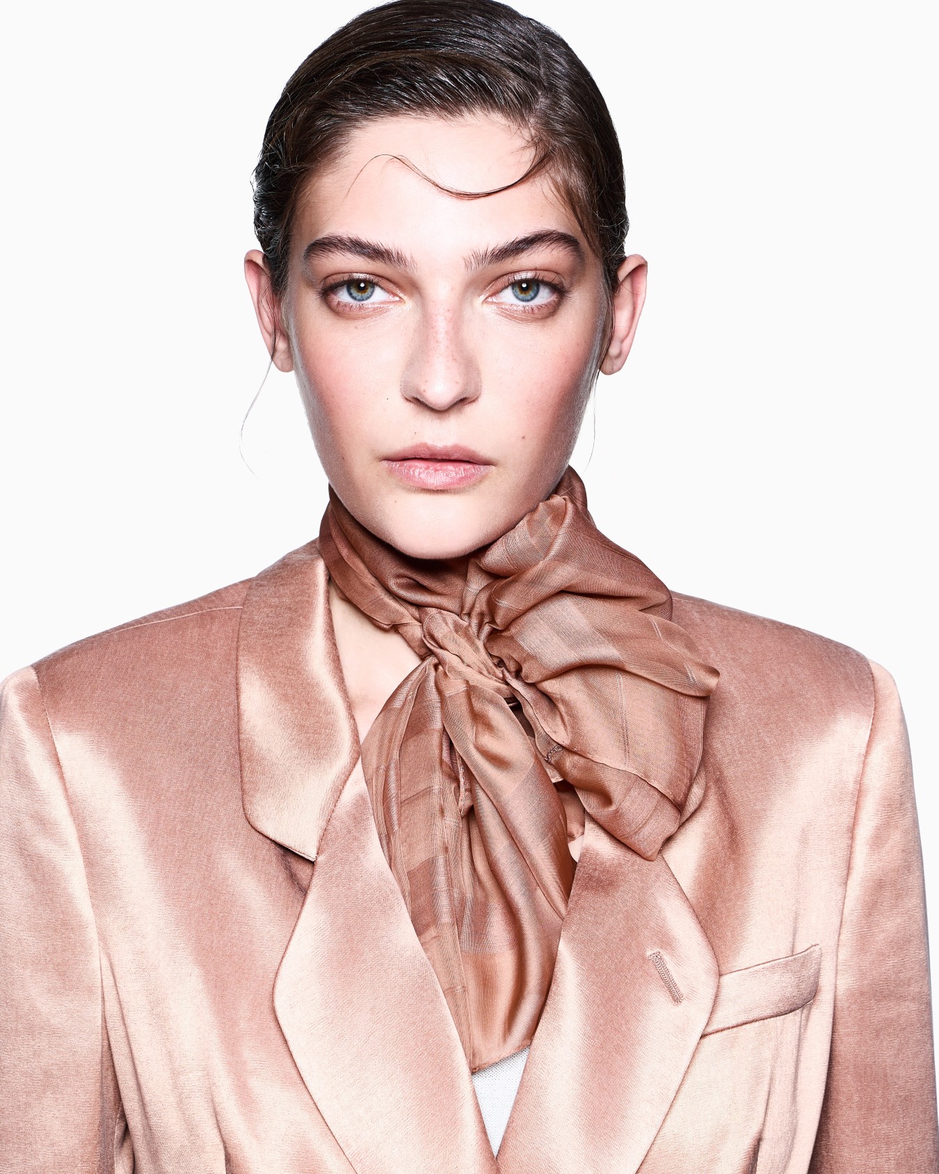 Jacquard wool and silk stole Slide 2