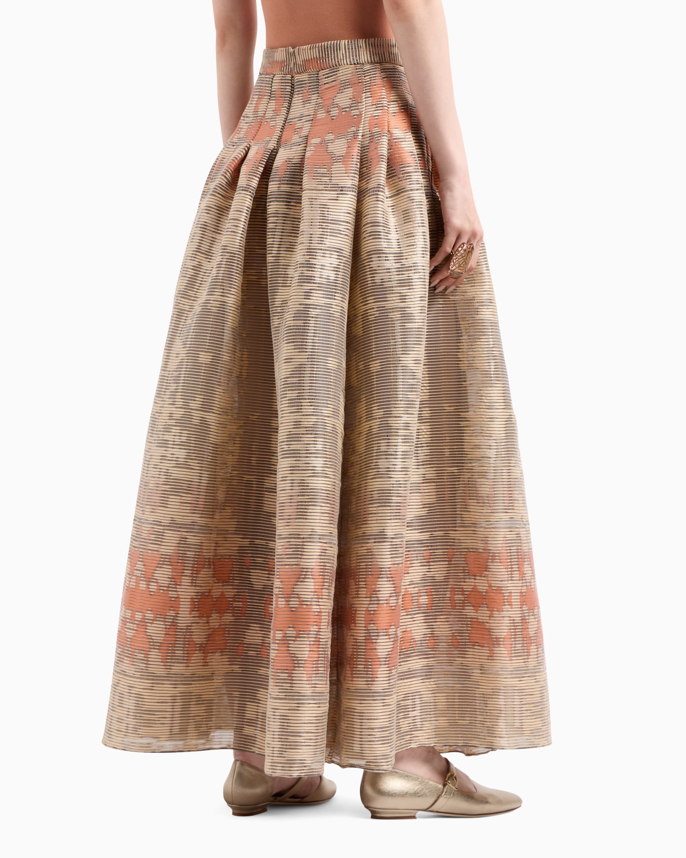 Long skirt in a silk blend jacquard canneté Slide 3