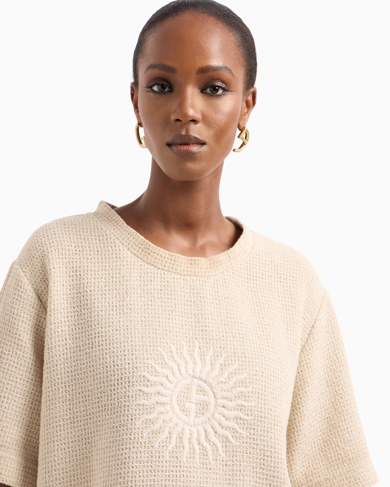 Cotton T-shirt with embroidery Slide 5