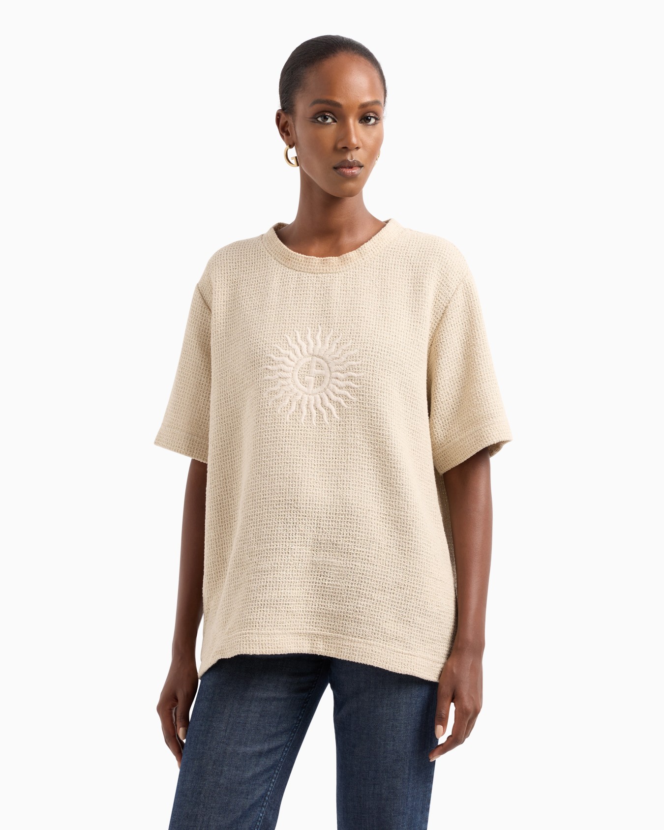 Cotton T-shirt with embroidery Slide 4