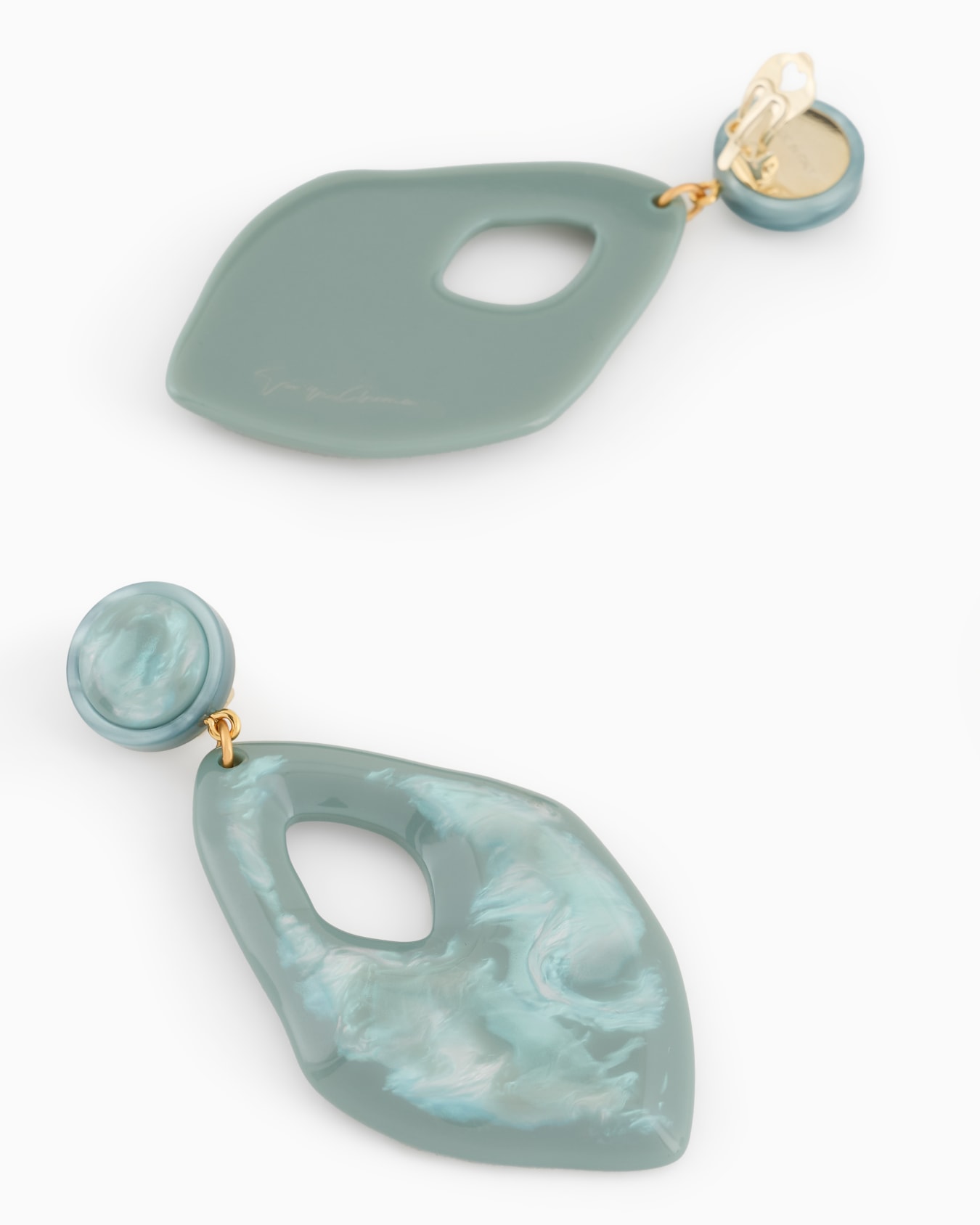 Mother-of-pearl effect clip-on pendant earrings Slide 1