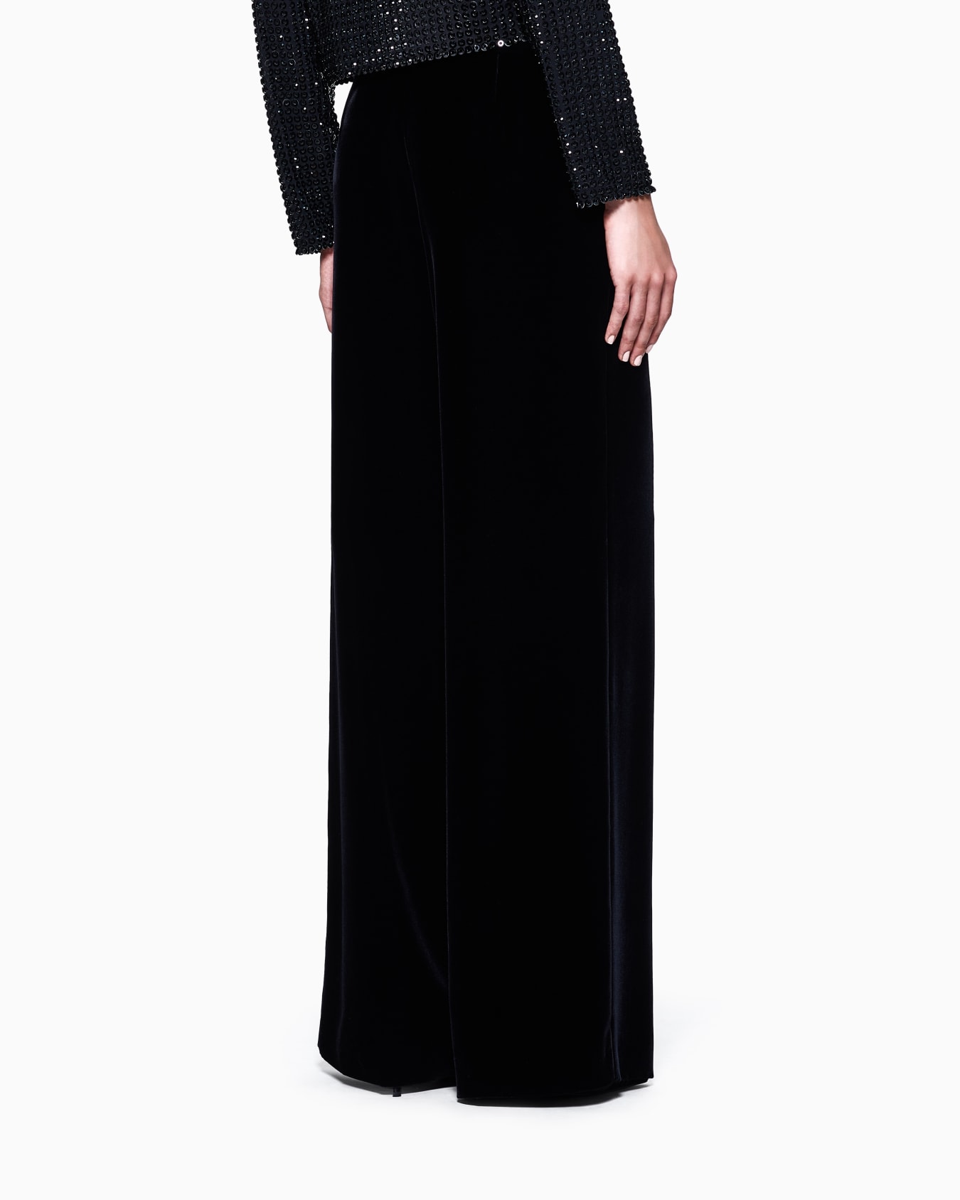 Wide-leg velvet trousers Slide 2