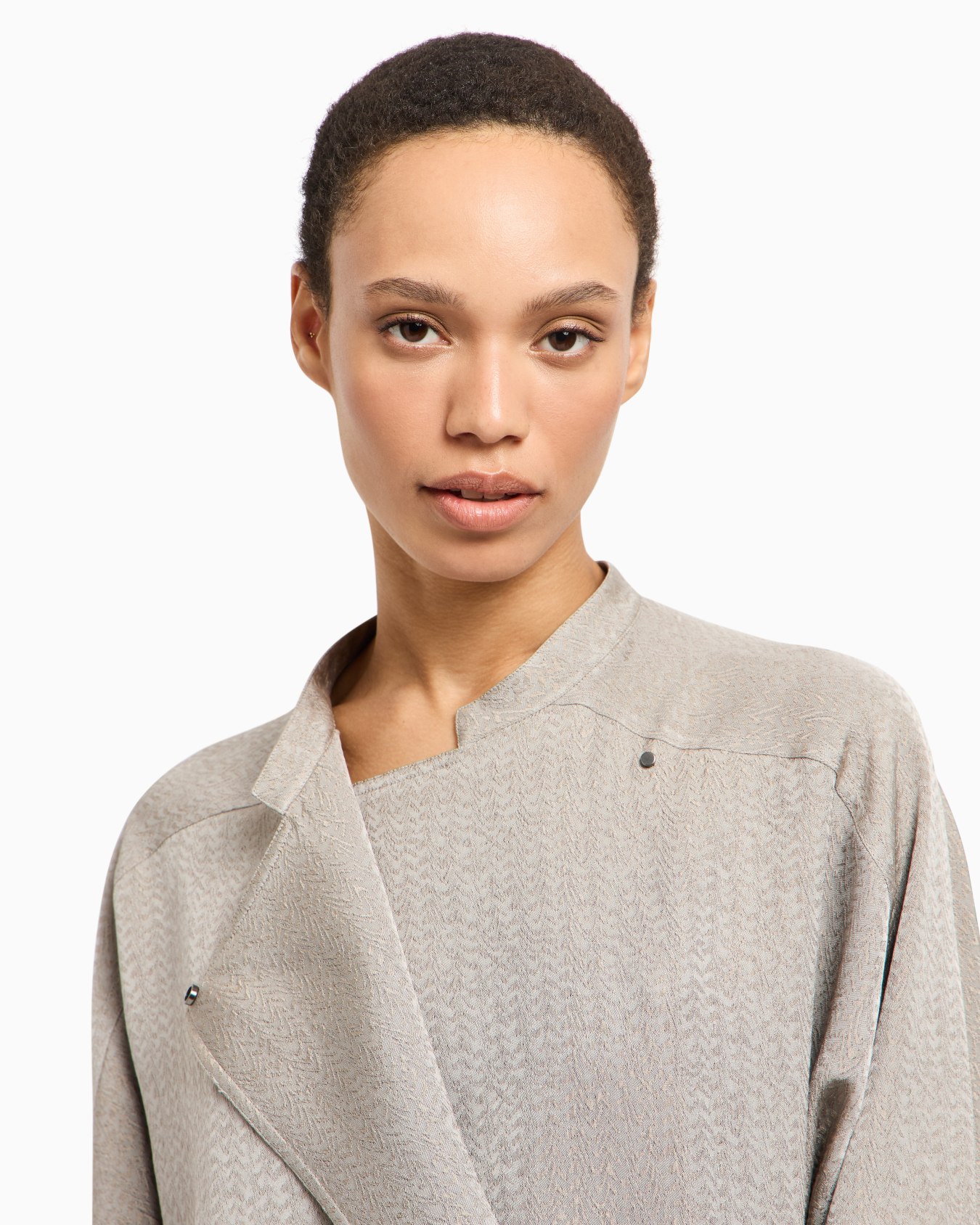 Chaqueta camisera en tejido jacquard de viscosa, lana y seda Diapositiva 5
