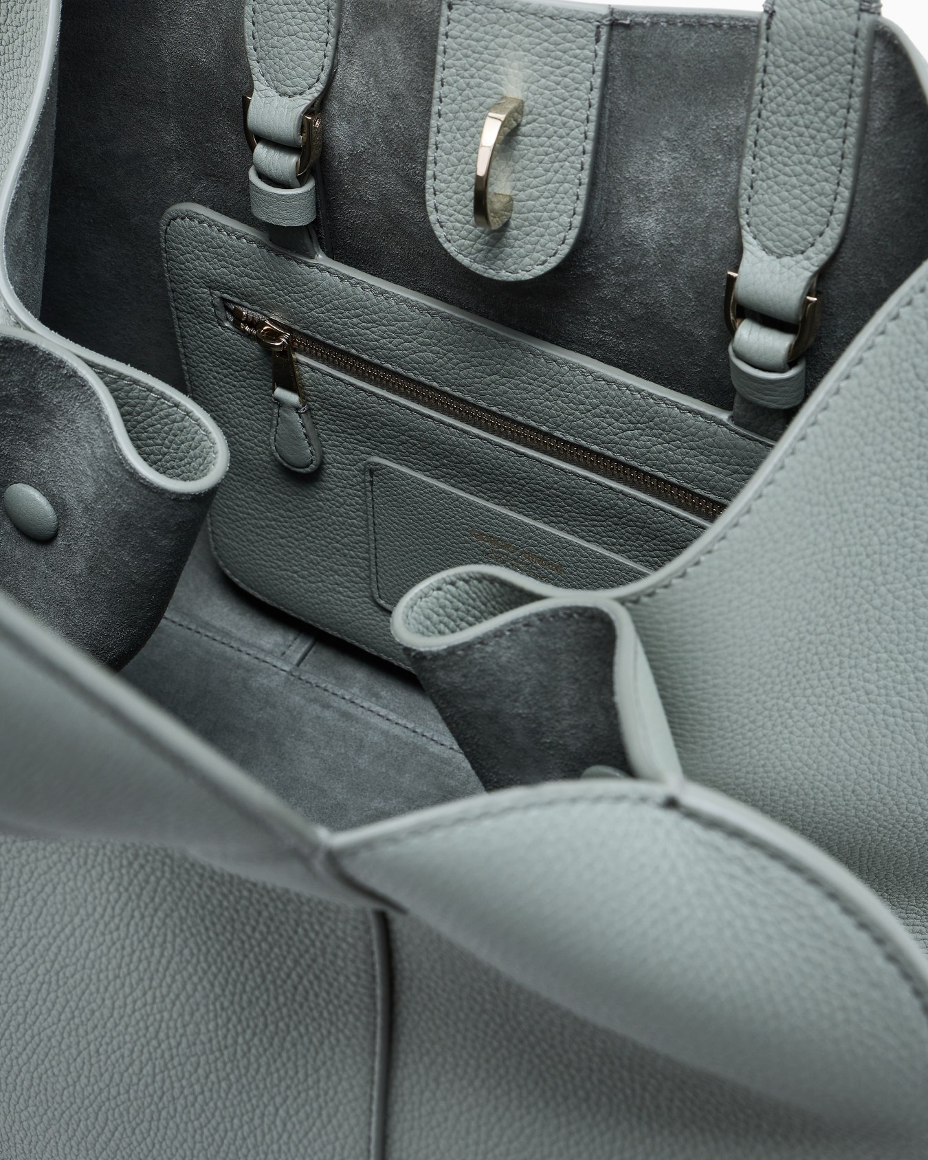 라지 페블 레더 토트백 슬라이드 3